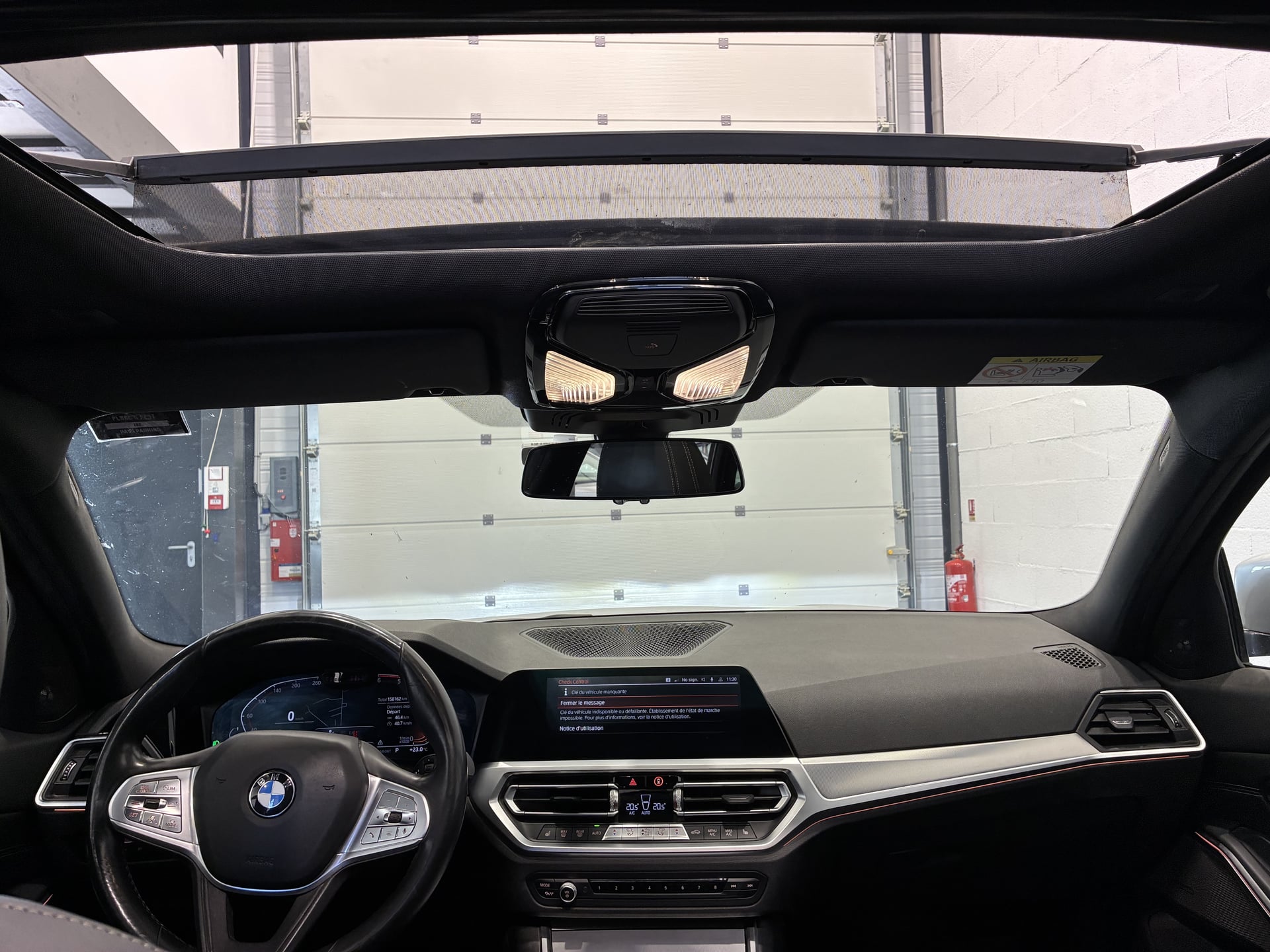 BMW Série 3 320d Touring 190ch Edition Sport-Toit Ouvrant Panoramique-Harman Kardon-Cuir Individual MERINO-Volant Individual-Affichage Tête Haute... — 29