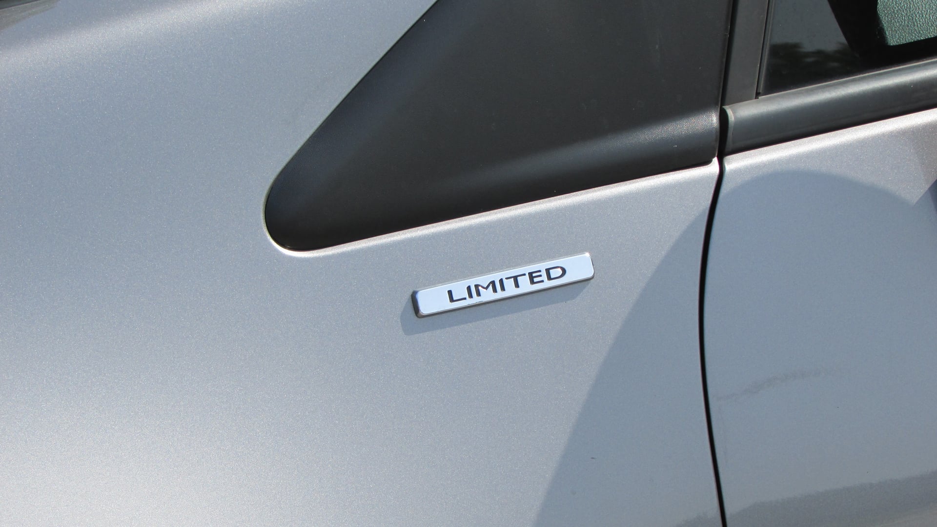 Renault Captur 0,9L TCE 90 ENRGY LIMITED — 26
