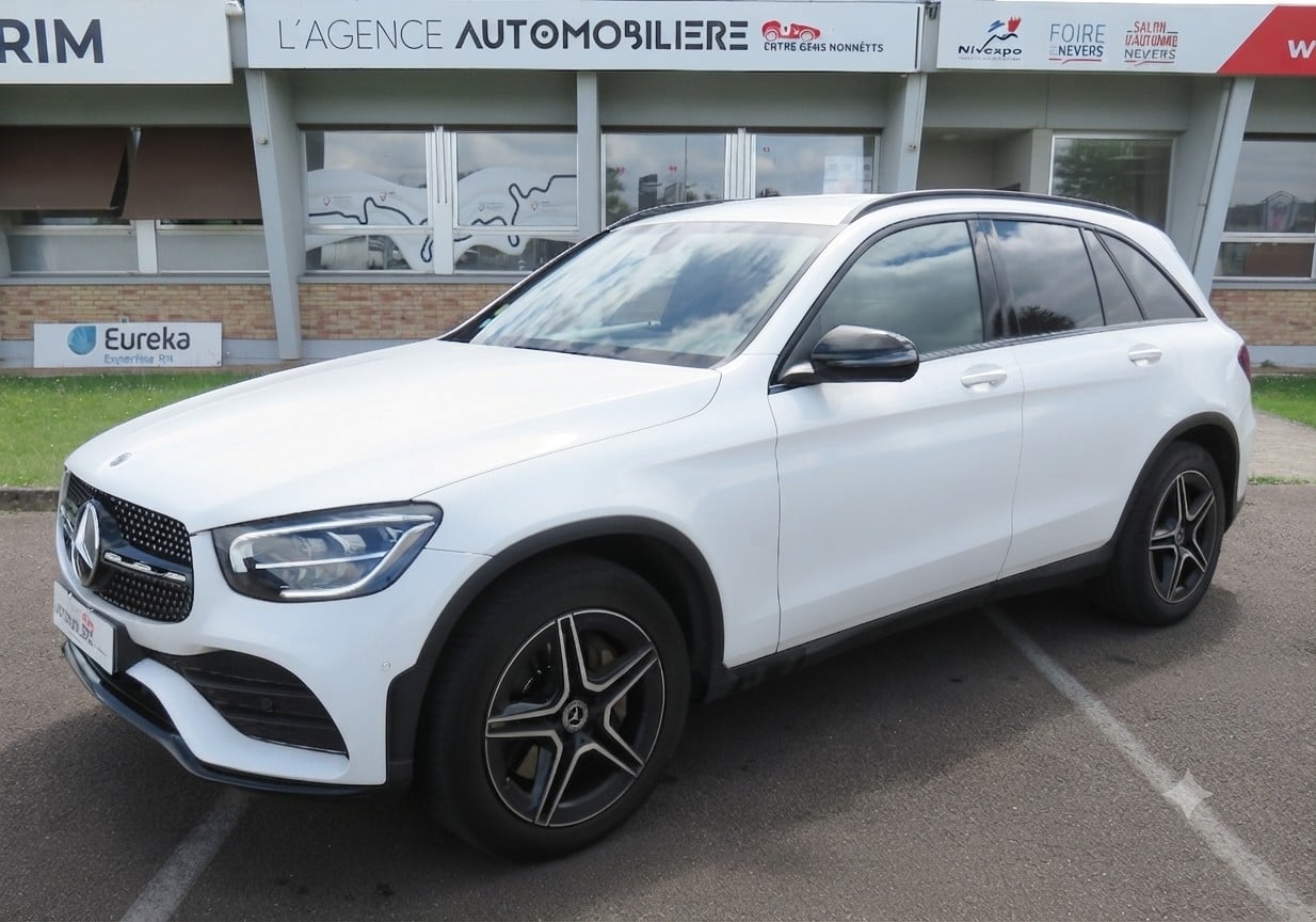 Mercedes-Benz Classe GLC 200 d 163ch AMG Line 9G-Tronic / Entretien complet à jour / 4x4