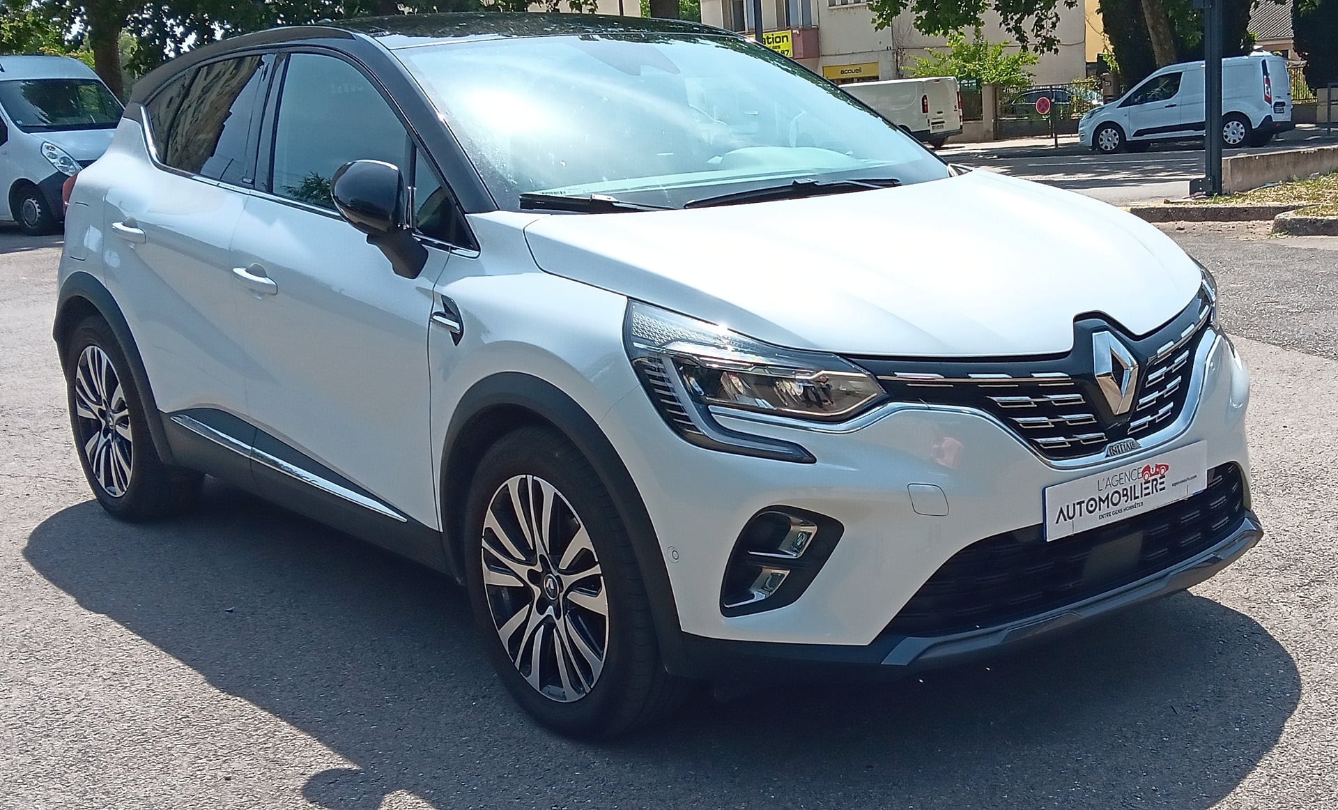 Renault Captur II E-TECH Initial Paris  1.6 i 145Cv