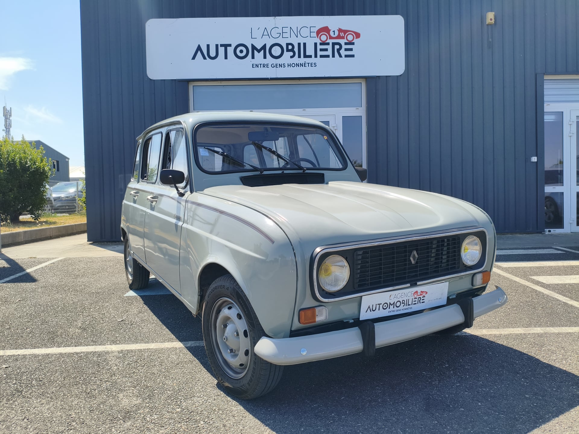 Renault 4L Savane