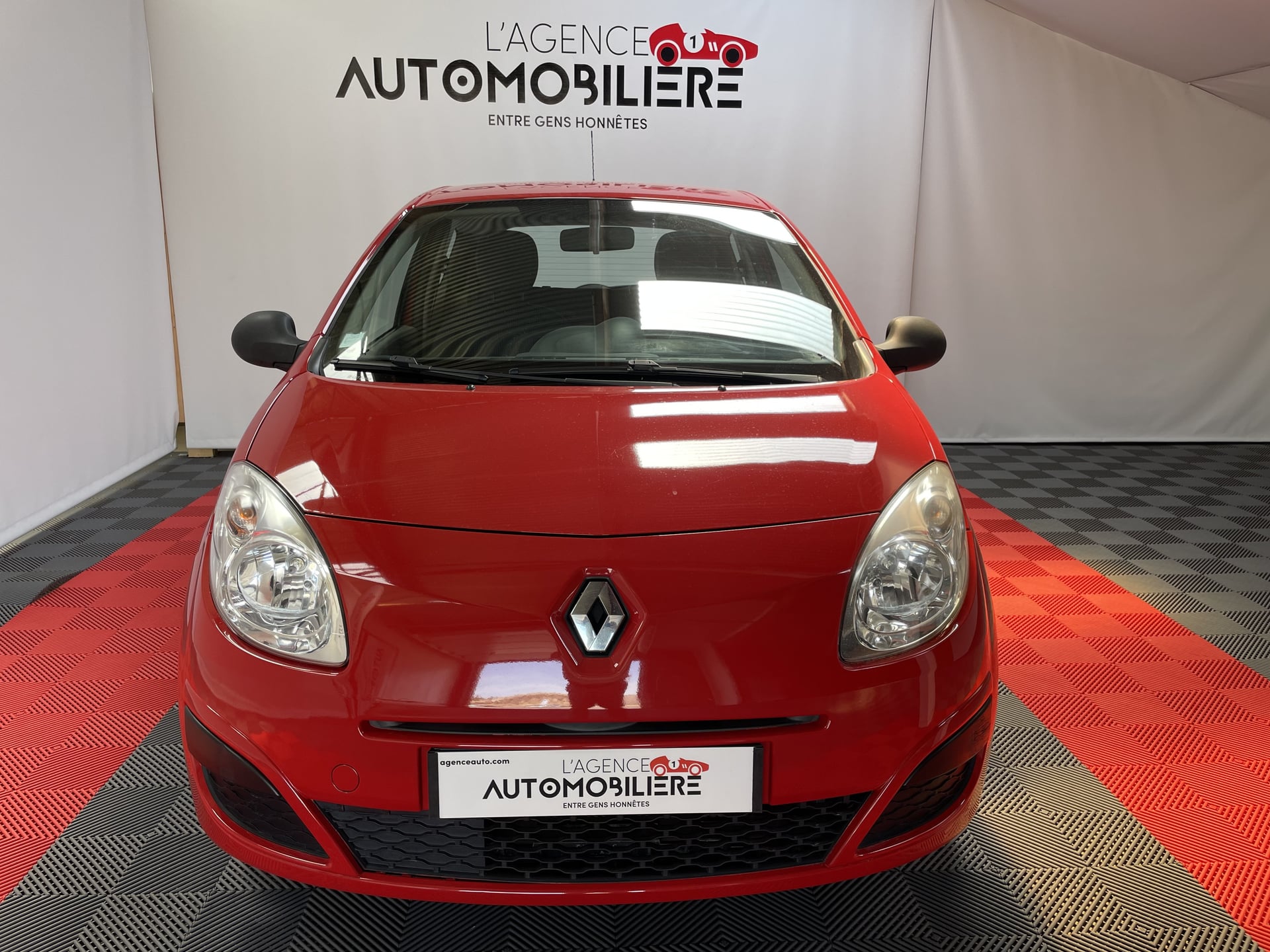 Renault Renault Twingo 2 1.2 16V 75 CH ECO AUTHENTIQUE — 2