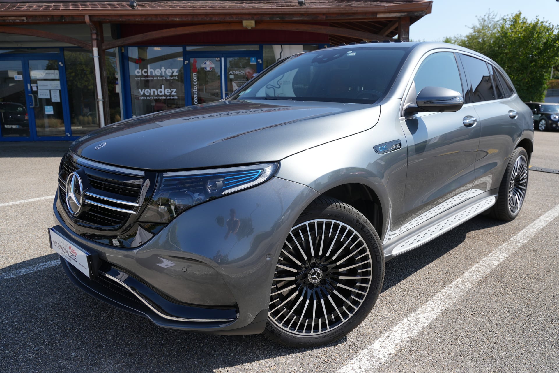 Mercedes-Benz Mercedes EQC 400 AMG LINE 4MATIC 80 KWH — 2