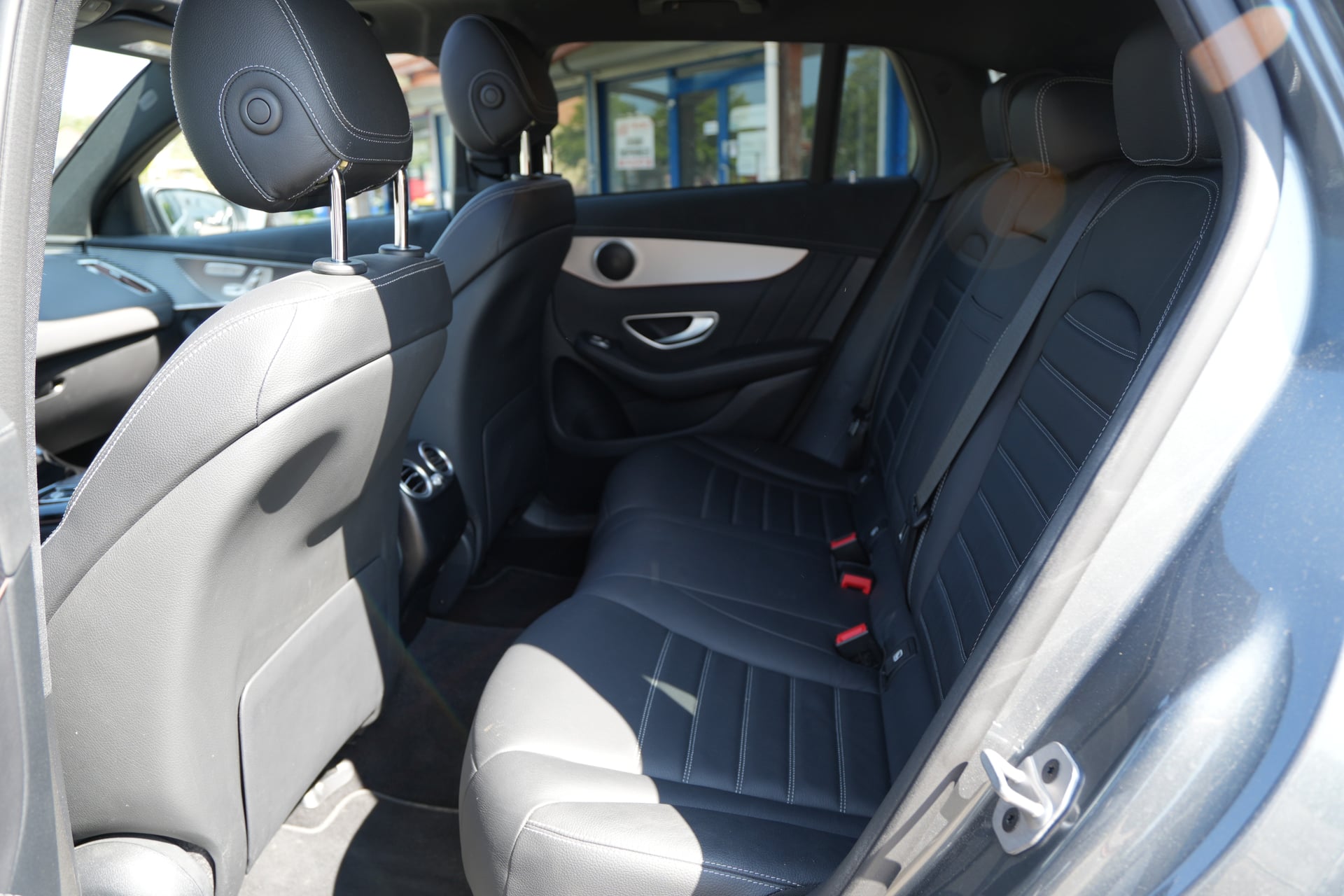 Mercedes-Benz Mercedes EQC 400 AMG LINE 4MATIC 80 KWH — 40