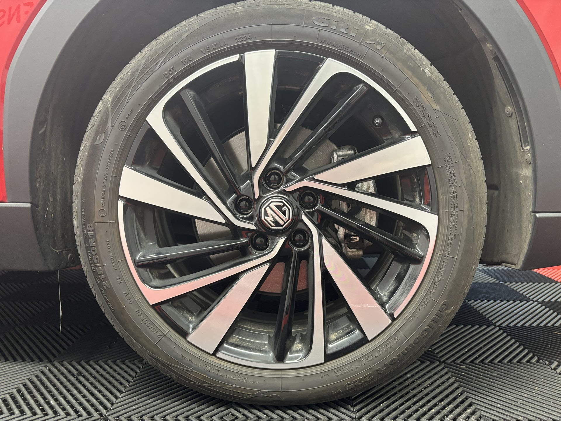 MG ZS III 1.5 HYBRID+ 197 LUXURY — 25