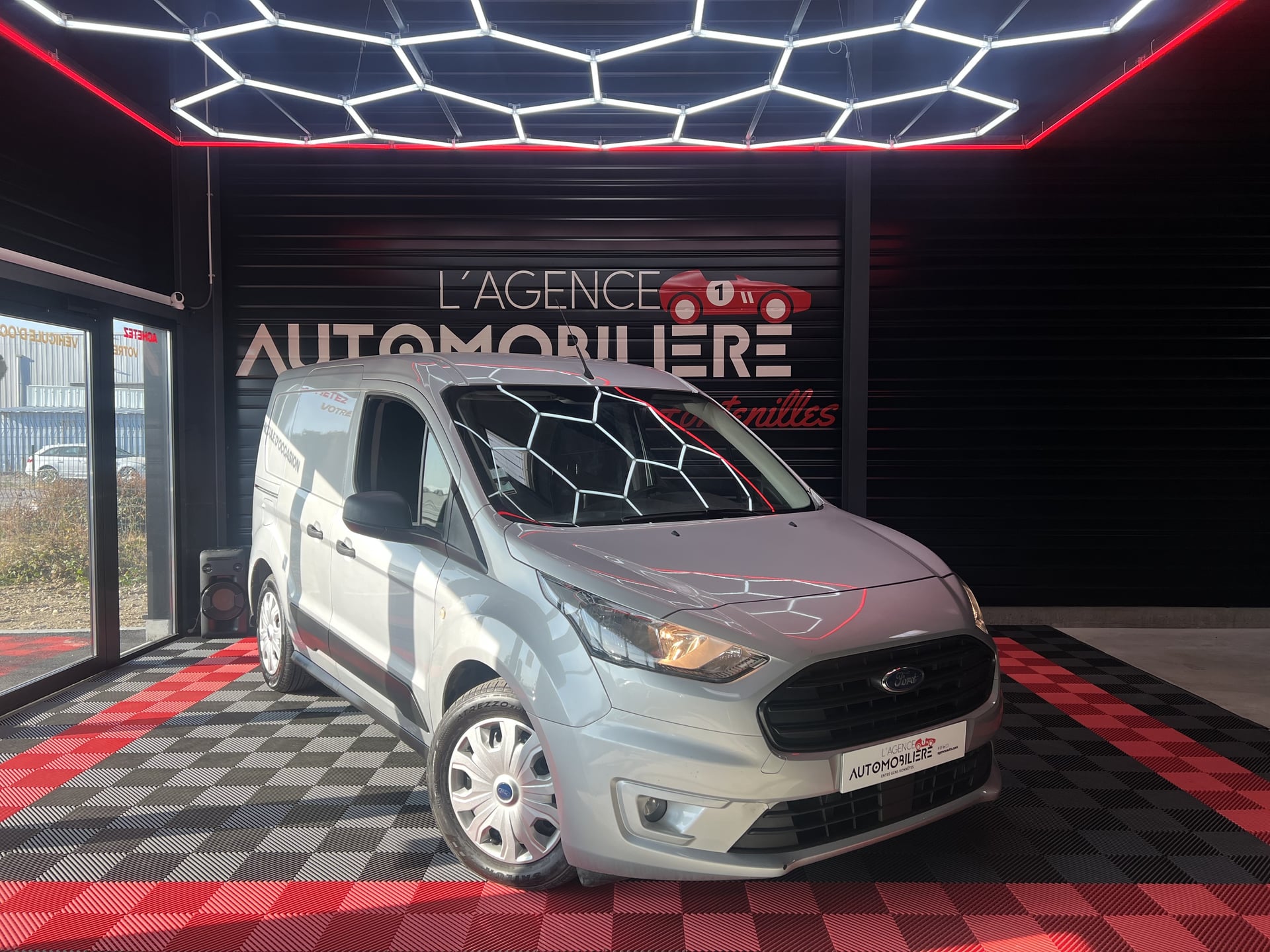 Ford Transit Connect 1.5 TDCI ECOBLUE 101 TREND Garantie 12 mois Prix TTC