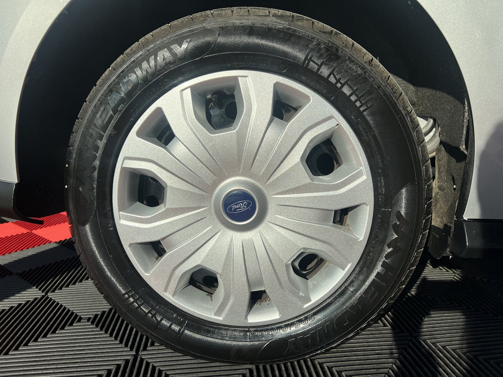 Ford Transit Connect 1.5 TDCI ECOBLUE 101 TREND Garantie 12 mois Prix TTC — 40