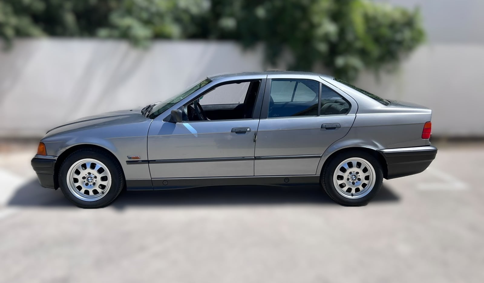BMW Série 3 325TD 4 Portes SUIVI COMPLET TBE A SAISIR — 2