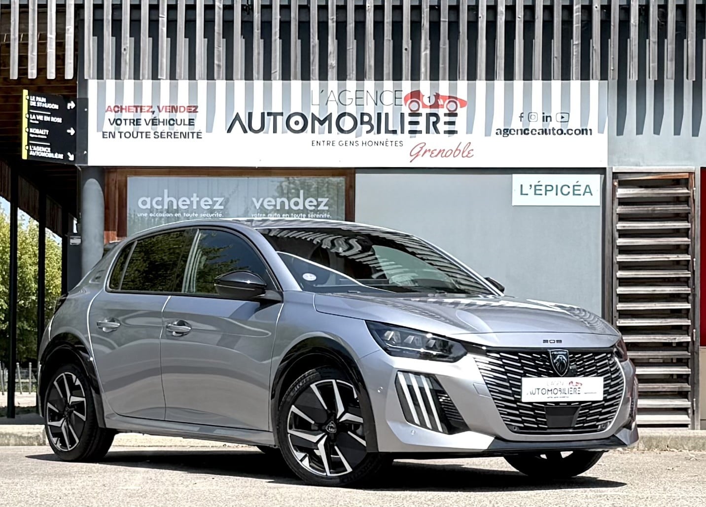 Peugeot 208 Hybrid 100ch GT e-DCS6 / 1°Main - 980km — 2