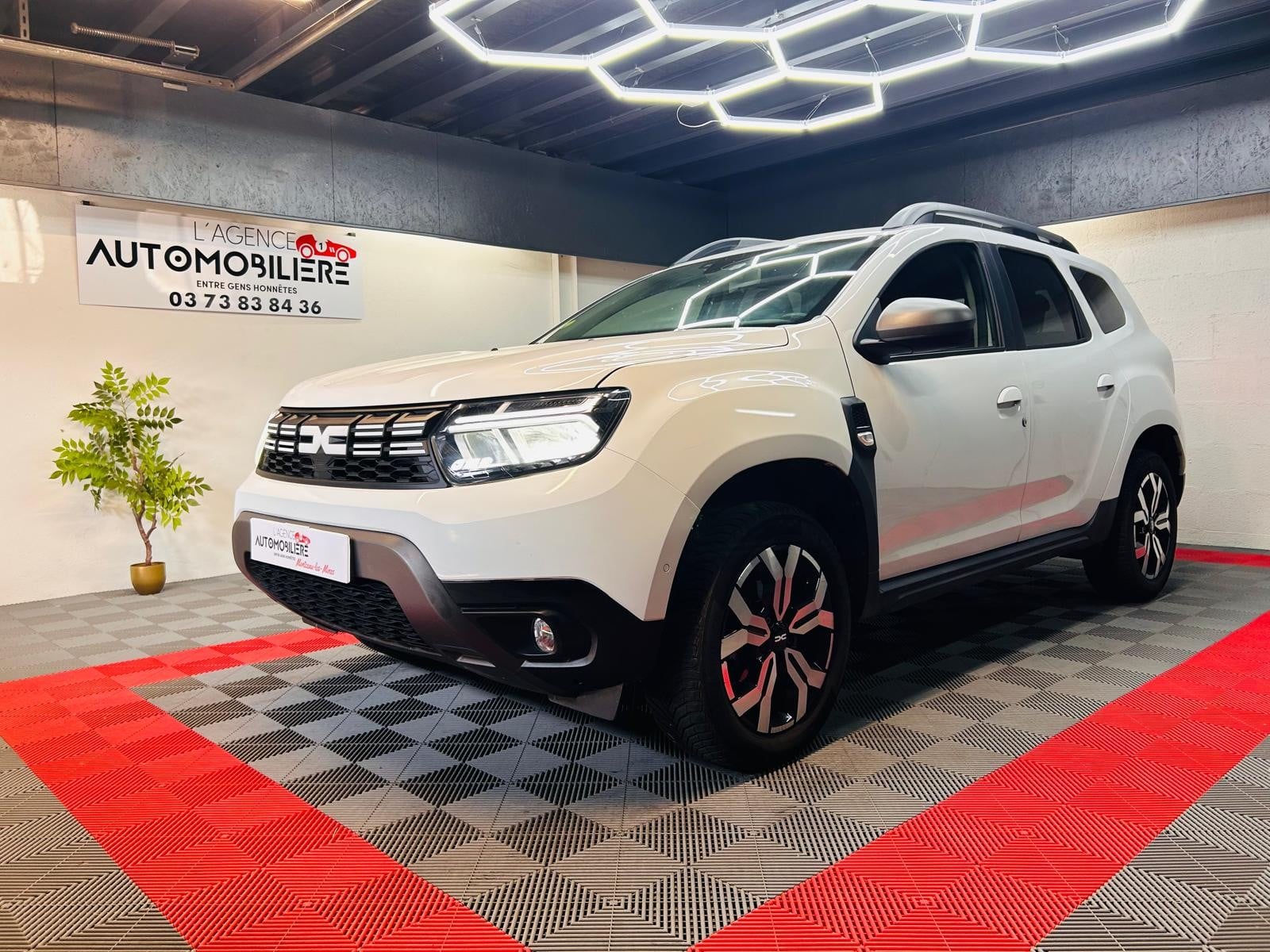 Dacia Dacia Duster 1.5 Blue dCi 115 cv 4x4 Journey – Garantie 12 Mois – 65 000 km – Achat Concession