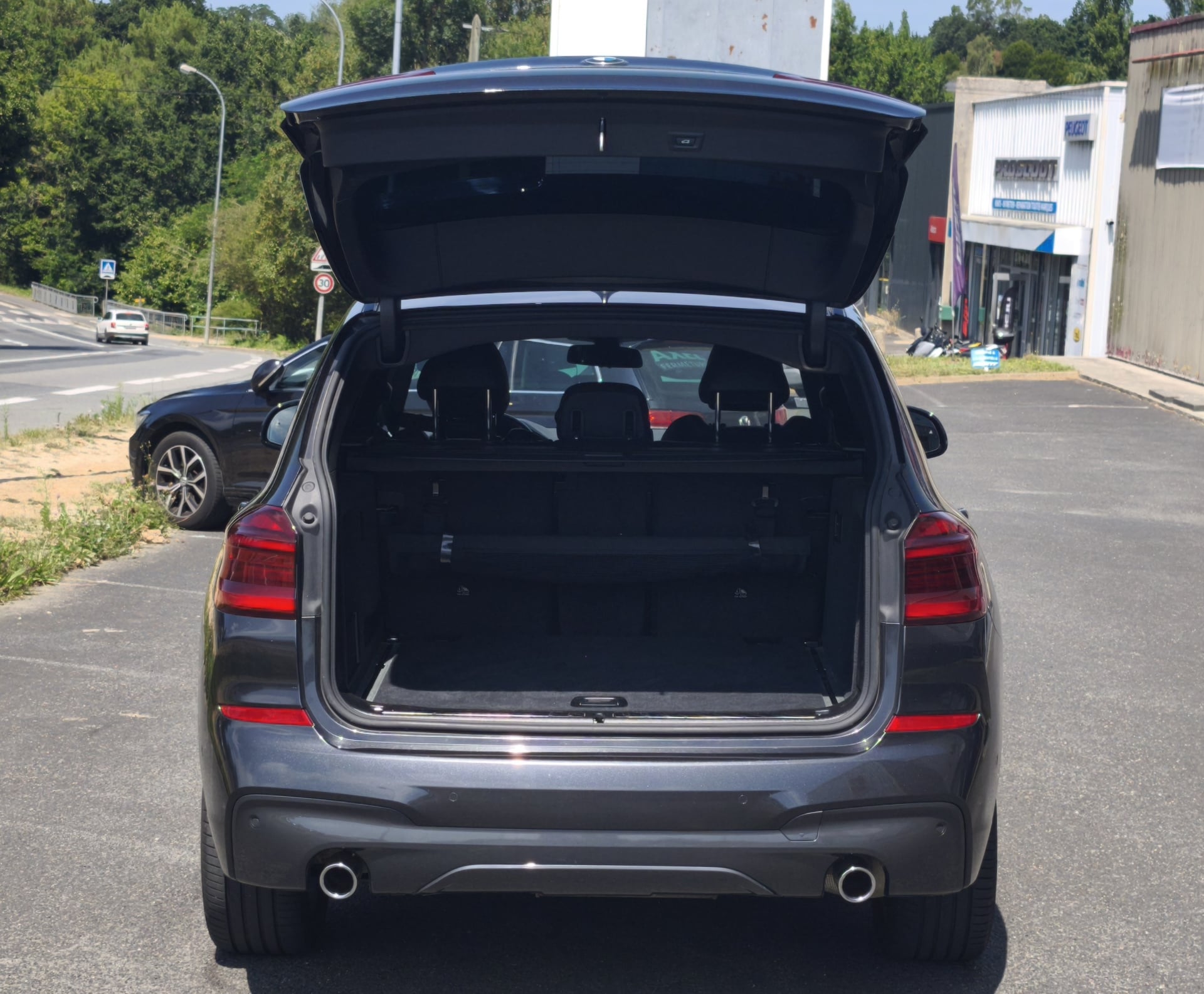 BMW X3 18 d SDRIVE 2.0 d 150 ch M-SPORT — 38