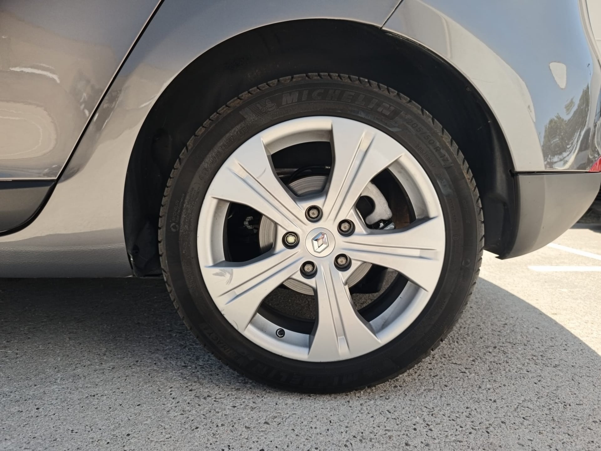 Renault Megane 1.4 TCE 130 DYNAMIQUE GARANTIE 6 MOIS — 26