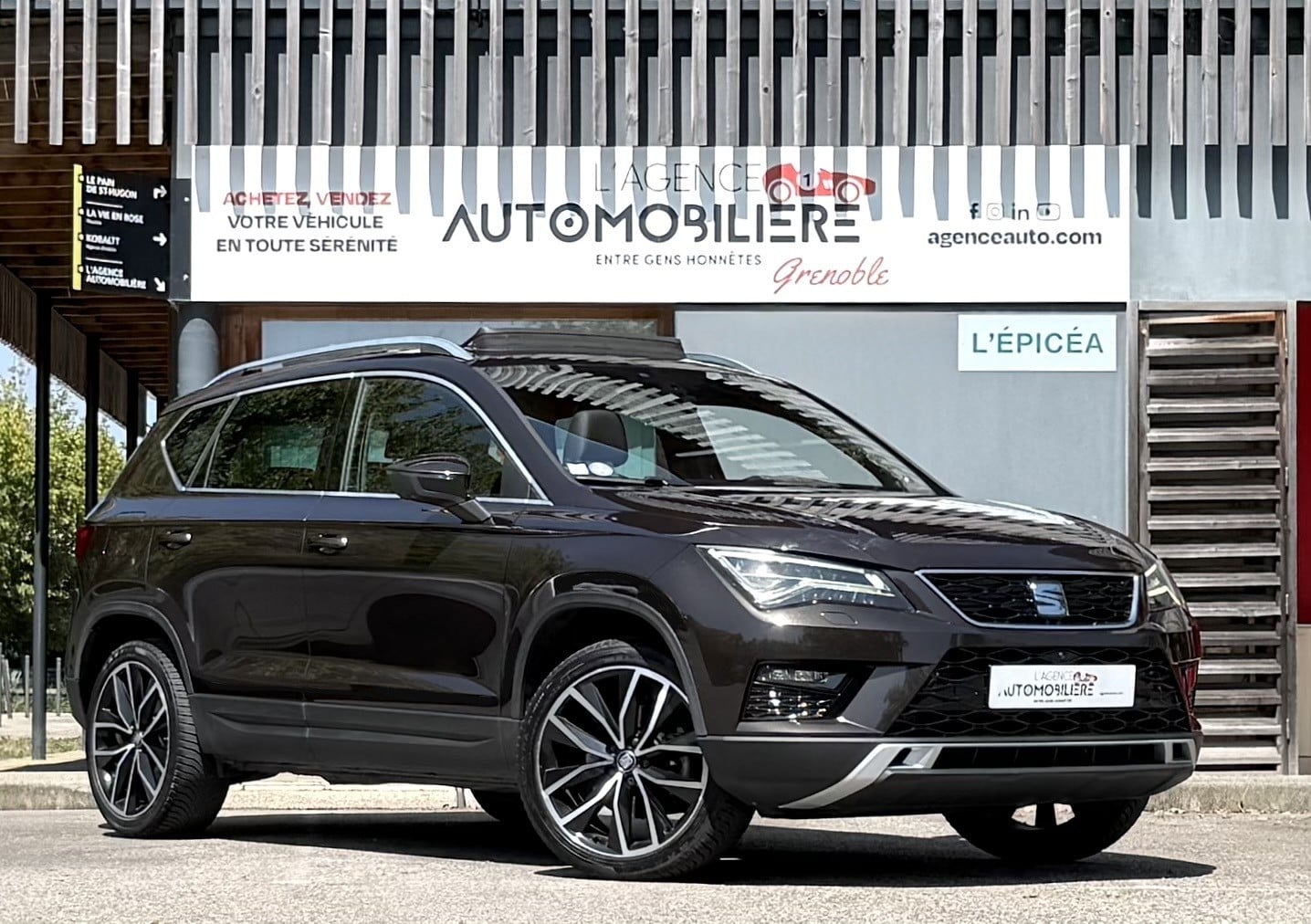 Seat Ateca 2.0 TSI 190ch 4Drive Xcellence DSG / Attelage Elec - Toit ouvrant & Sièges chauffants — 2