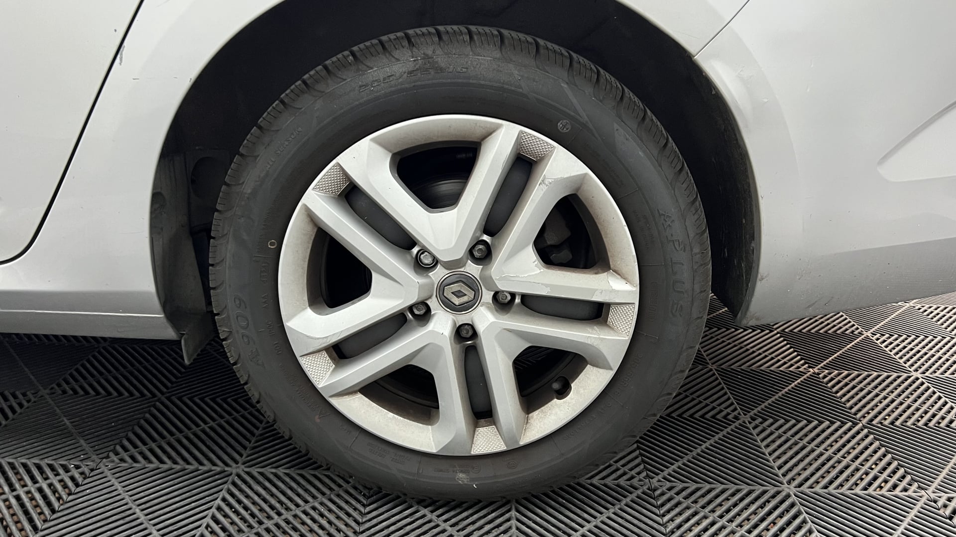 Renault Megane IV Estate 1.3 TCe 140ch FAP Business EDC — 30