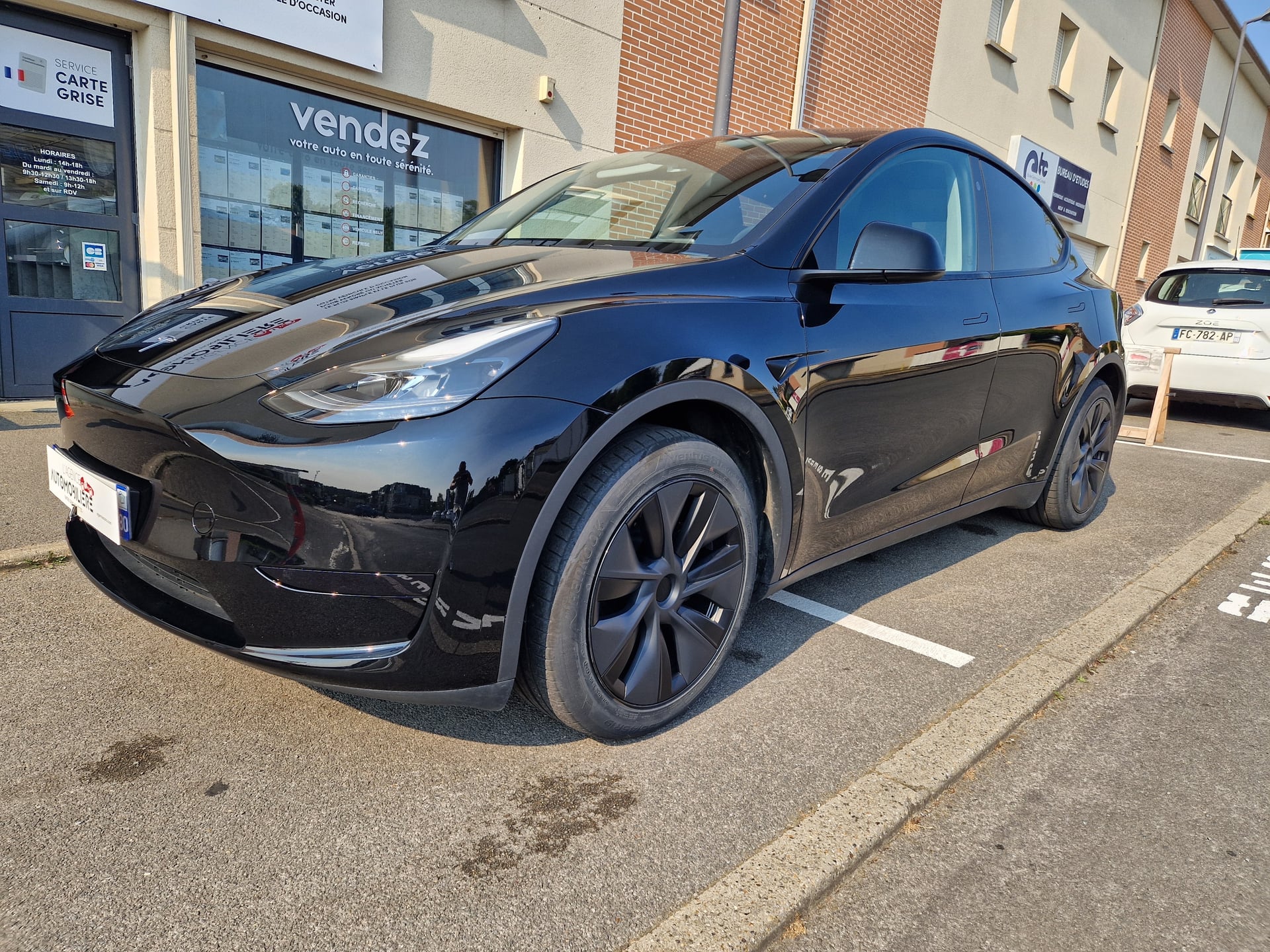 Tesla Model Y 295 AUTONOMIE STANDARD RWD 62.5 KWH — 1