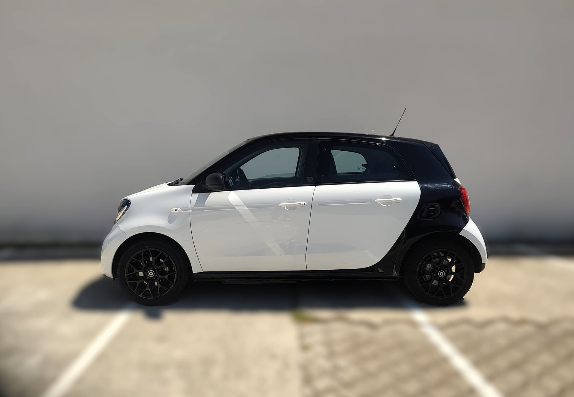 Smart Forfour SMART FORFOUR ELECTRIC PRIME | 30 900 km | SOH 94 % | TOIT PANO | GARANTIE 6 MOIS — 2