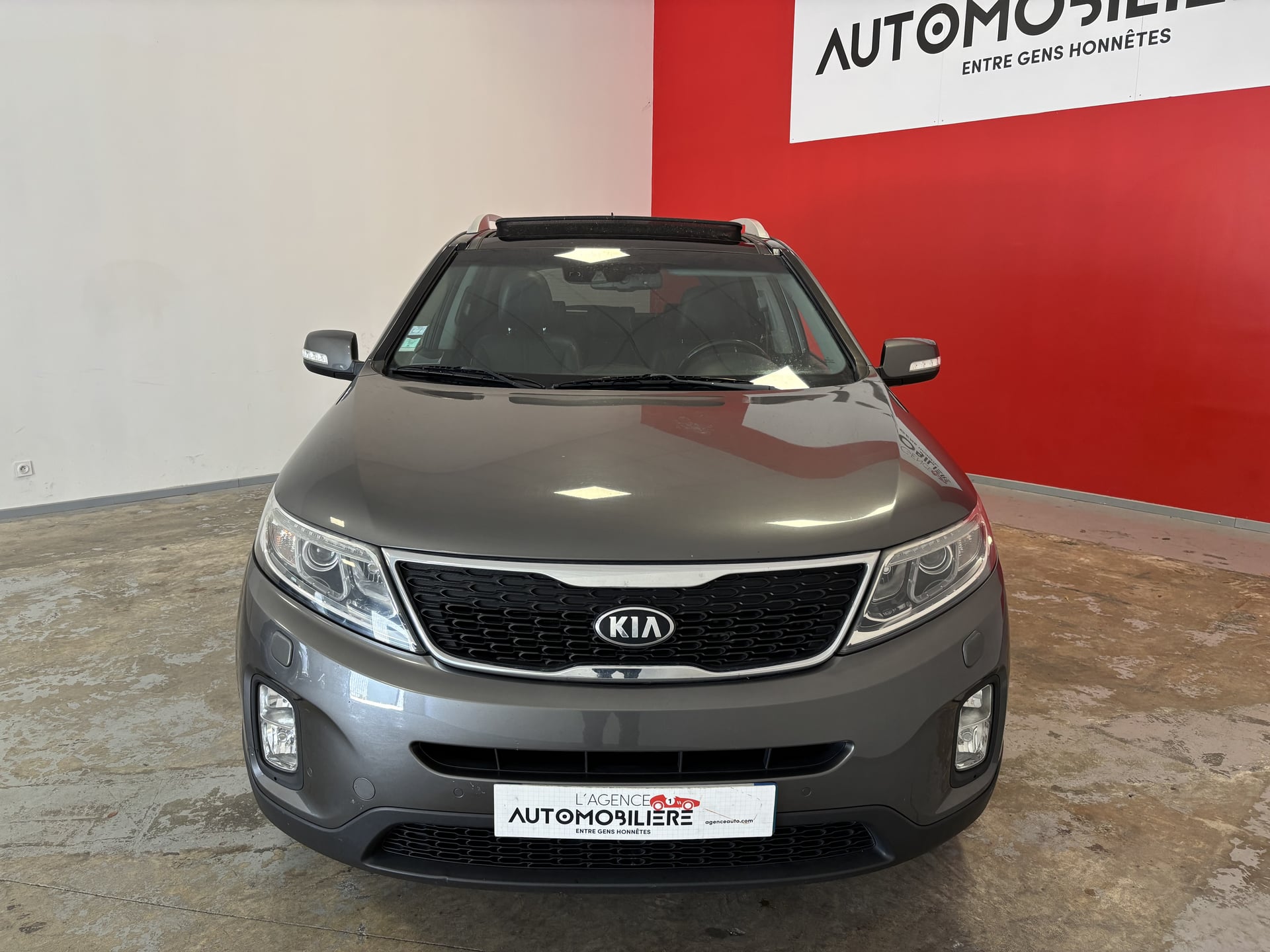 Kia Sorento KIA SORENTO 2.2 CRDI 197 CV BVA 6 AWD TOIT PANORAMIQUE ATTELAGE — 2