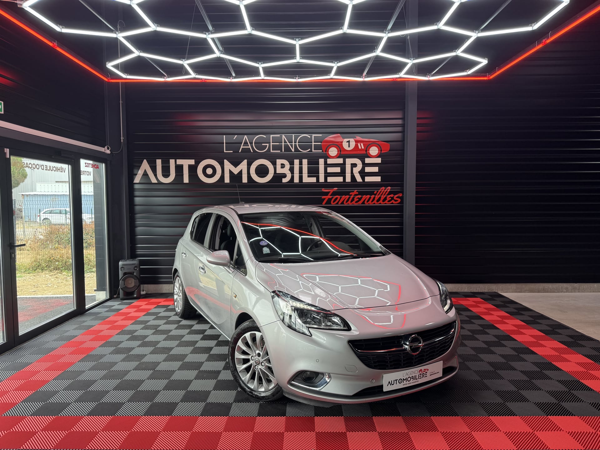 Opel Corsa 1.4 Turbo 100ch Garantie 12 mois Moteur Opel + Attelage