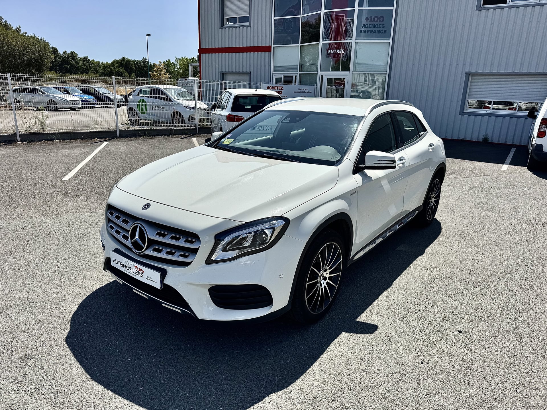 Mercedes-Benz Classe GLA 180 7G-DCT A WhiteArt Edition | 1ère main | GARANTIE 12 MOIS