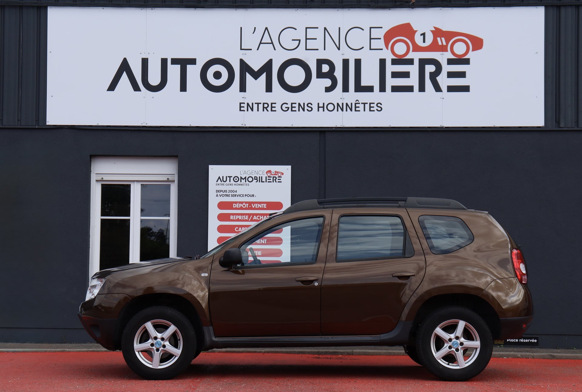 Dacia Duster 1.5 dCi 107 4x2 Ambiance BVM6 (Kit distri à jour, Carplay...) — 2