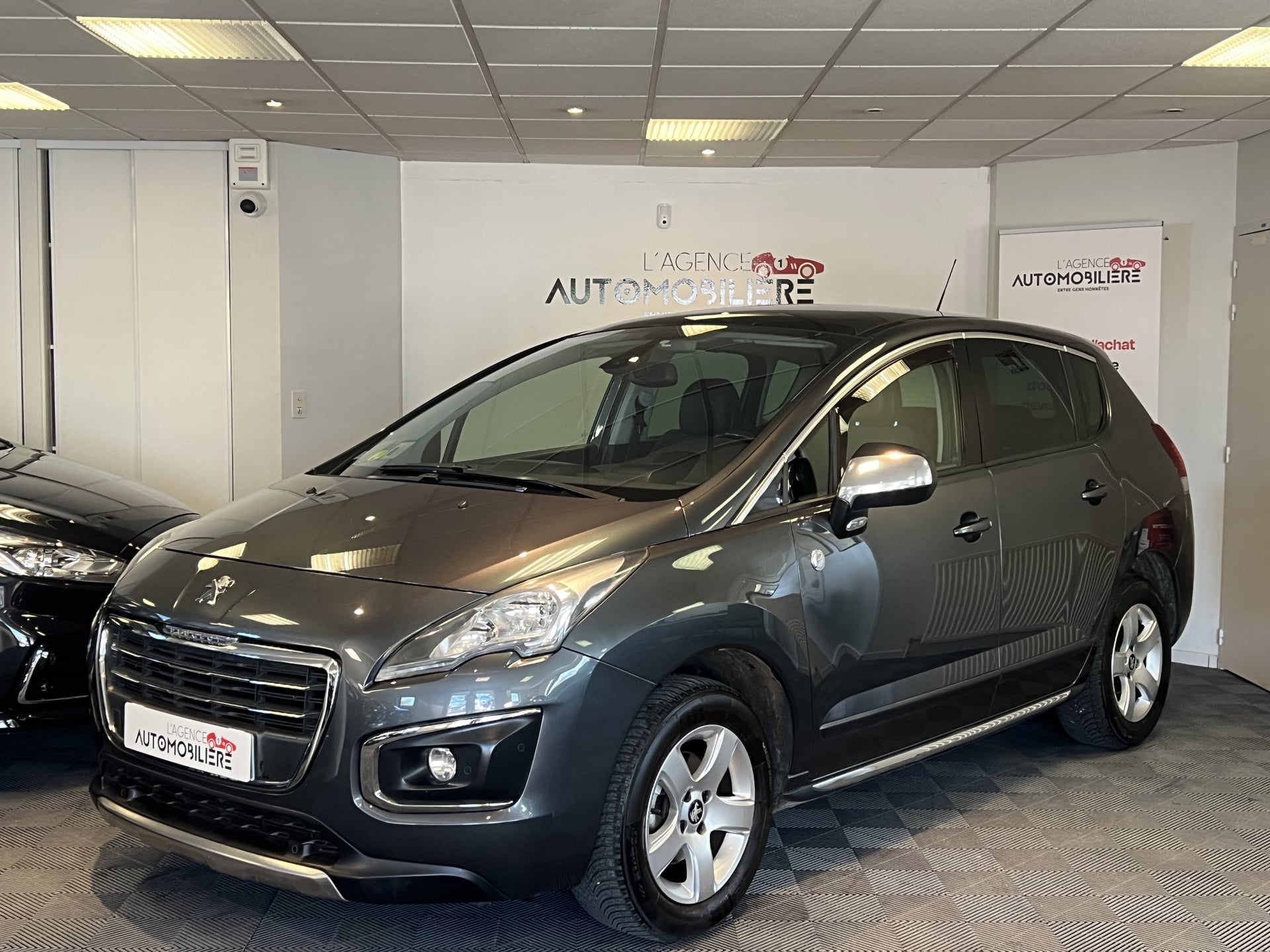 Peugeot 3008 1.6 HDi 115 cv Crossway CT Vierge Embrayage Courroie OK Révisé Garantie 12 mois Toit panoramique Caméra
