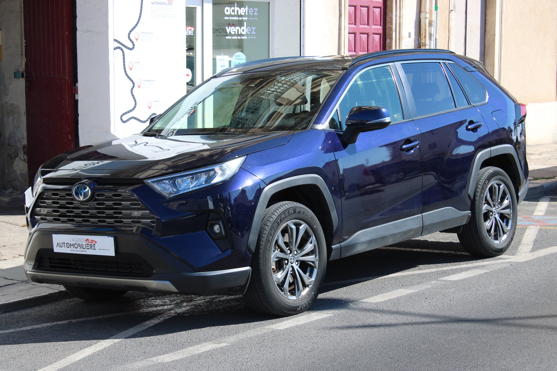 Toyota RAV4 2.5 222H 175 HYBRID FULL-HYBRID 1.6KWH DYNAMIC AWD-I 4X4 BVA ( Carplay, Coffre électrique, Caméra de recul ... )