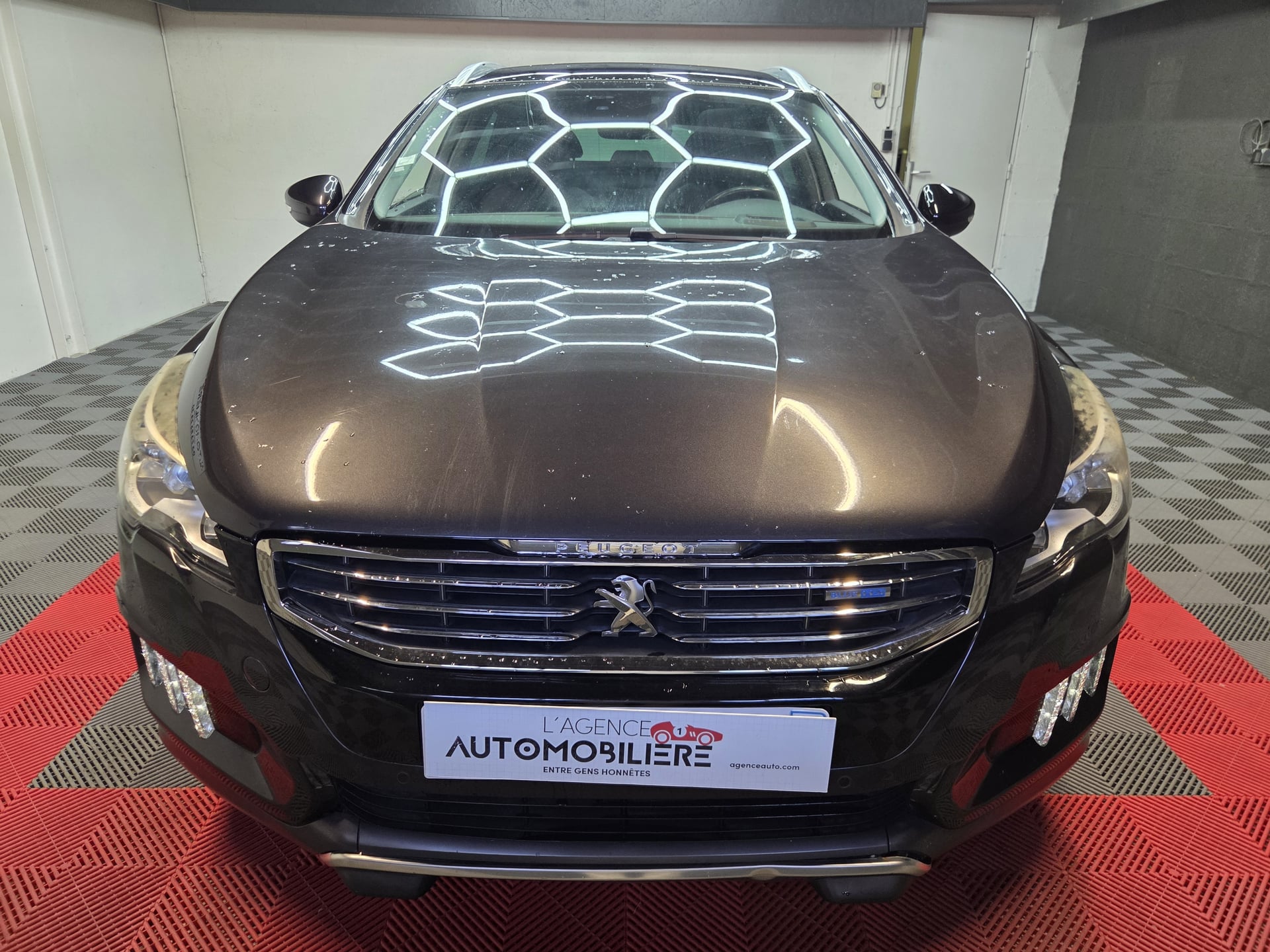 Peugeot 508 SW 508 SW RXH 2.0 HDi 180 Féline EAT6 — 2