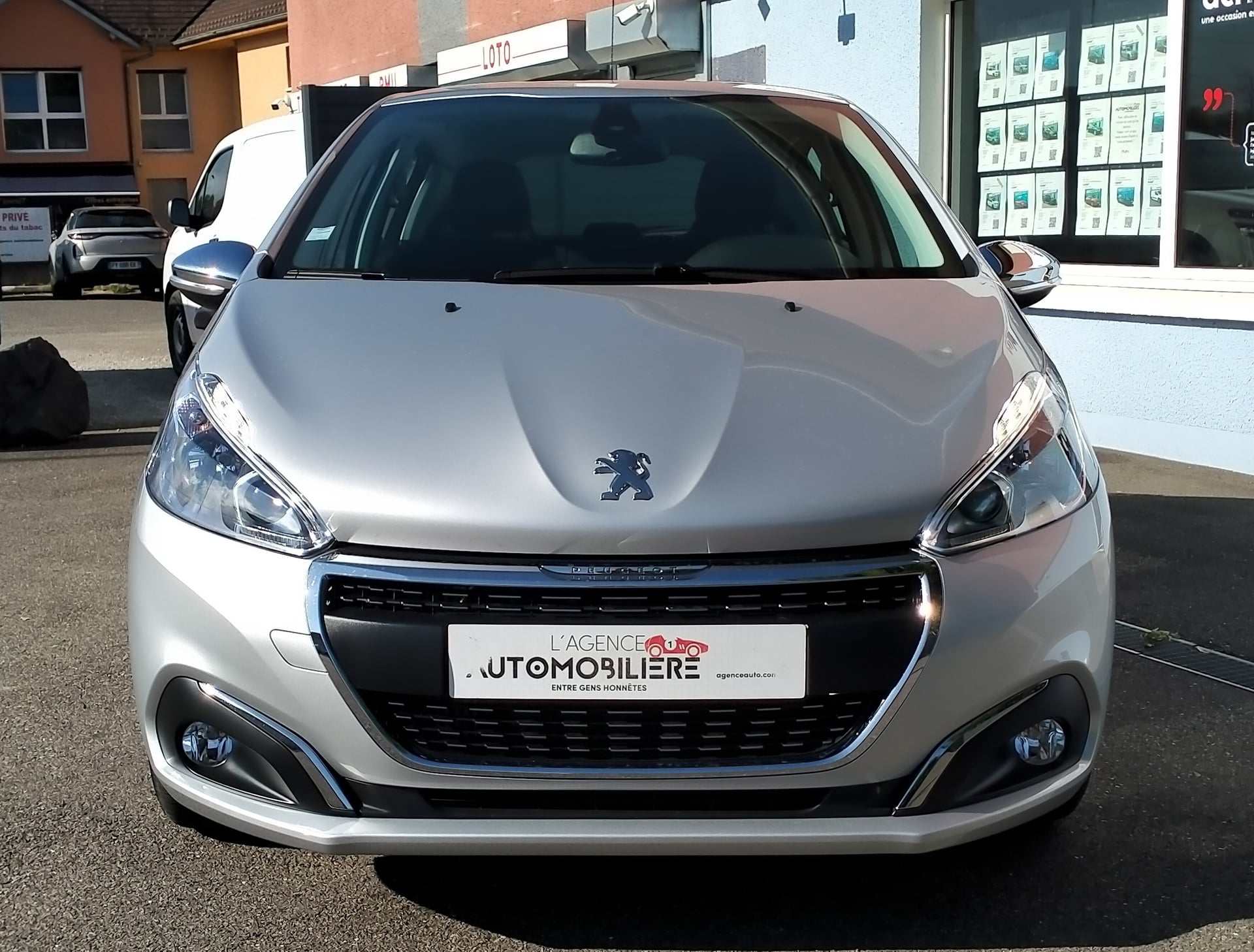 Peugeot 208 1.2 PureTech 110ch E6.c Allure S&S 5p — 2