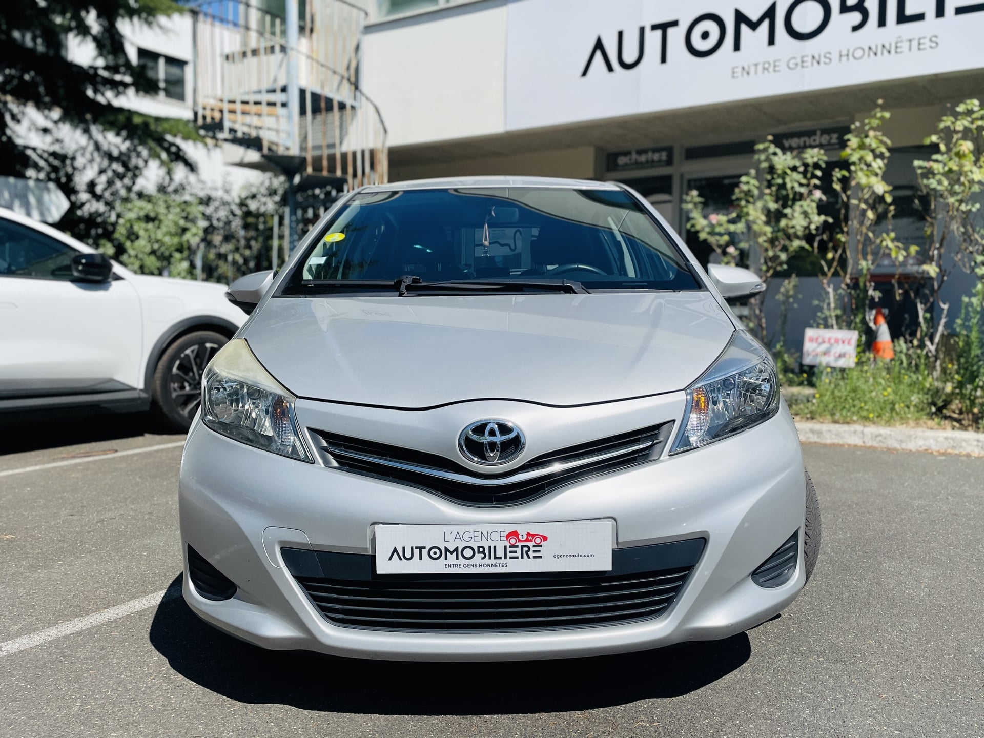 Toyota Yaris III D-4D 90cv BVM6 - Caméra Recul / Climatisation / Entretien à jour — 2