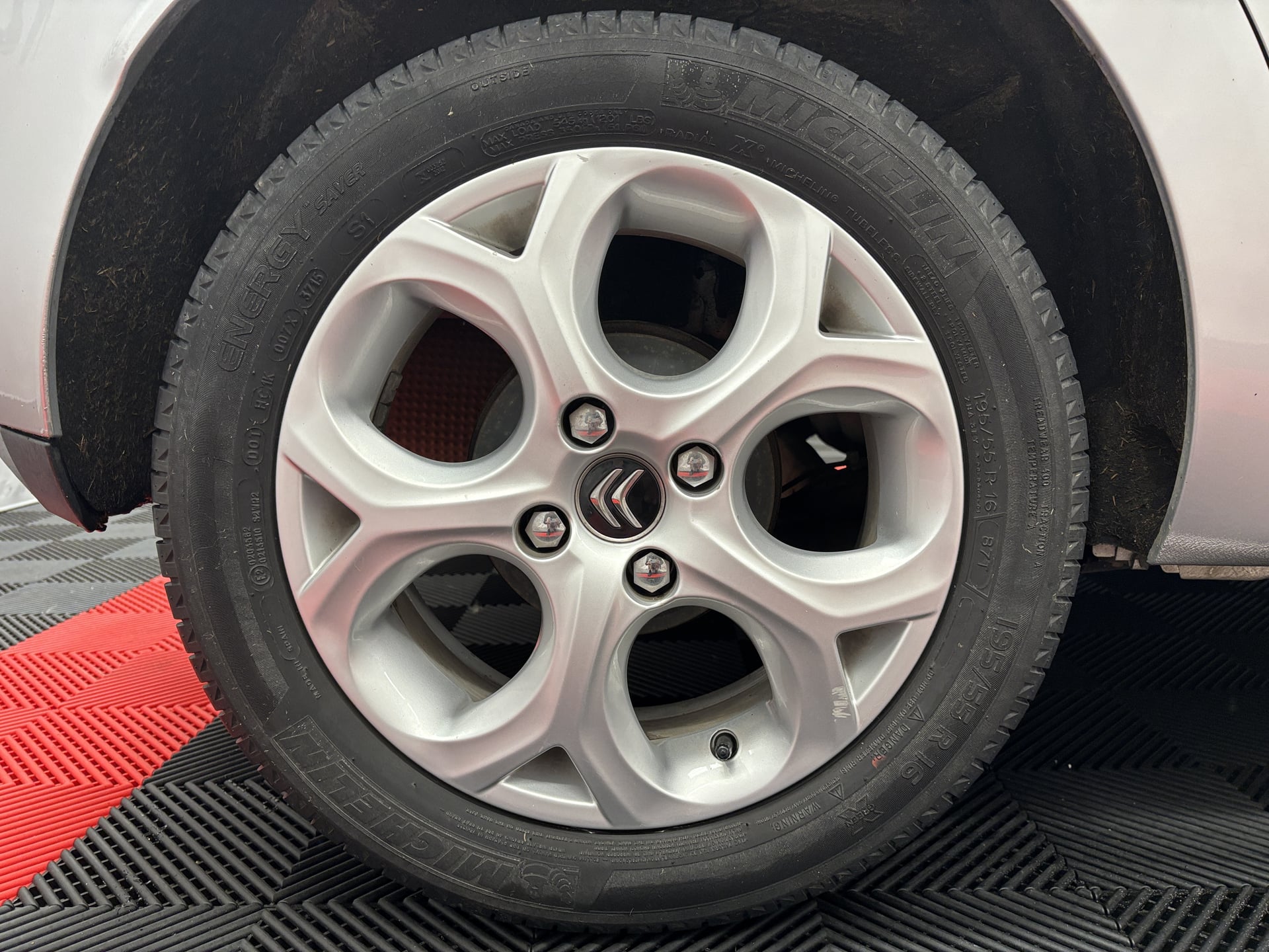 Citroen C3 II (2) 1.2 PURETECH 82 FEEL EDITION (Distribution faite) — 24