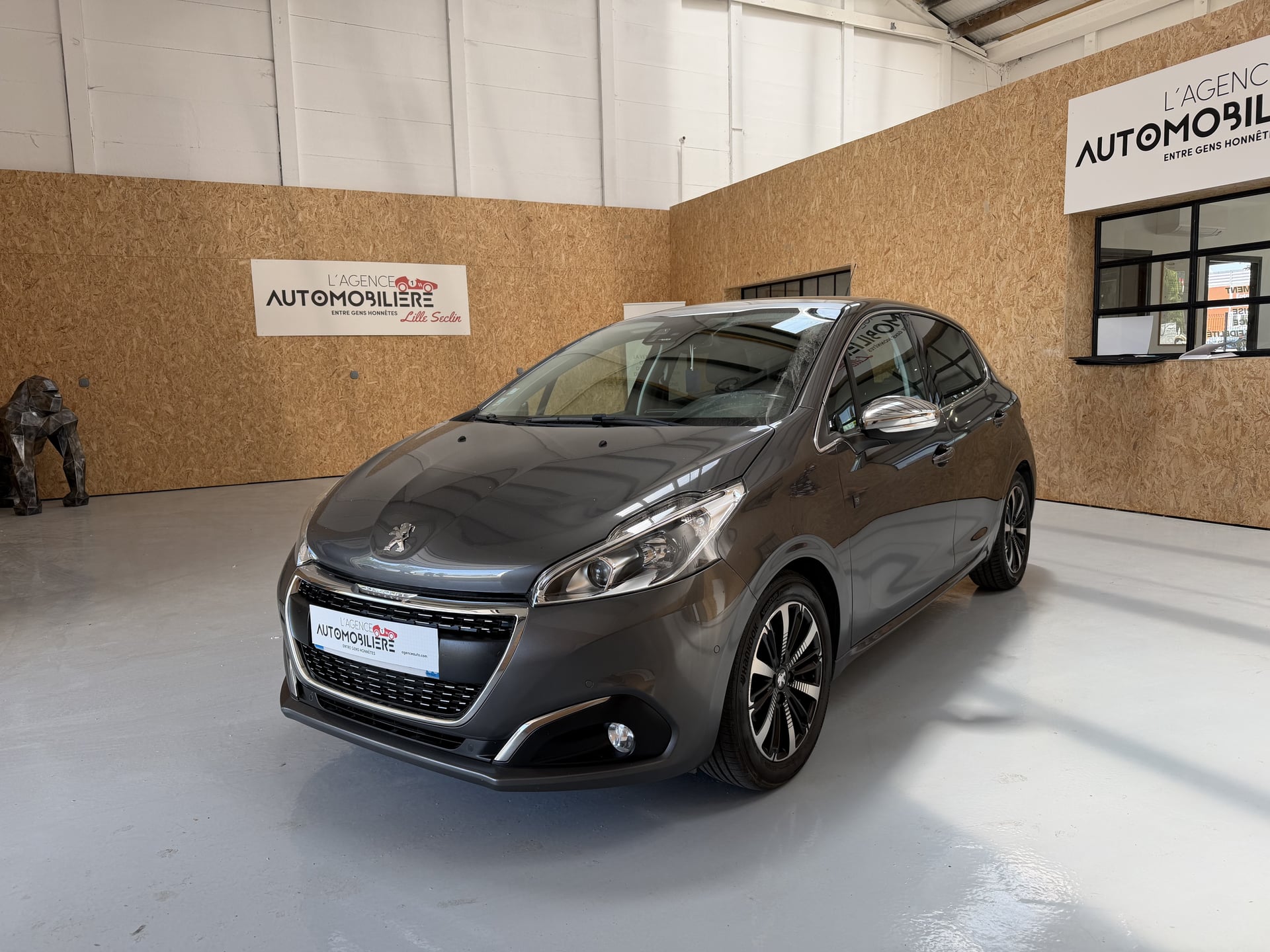 Peugeot 208 1.5 BLUEHDI 100 CH TECH EDITION ALLURE