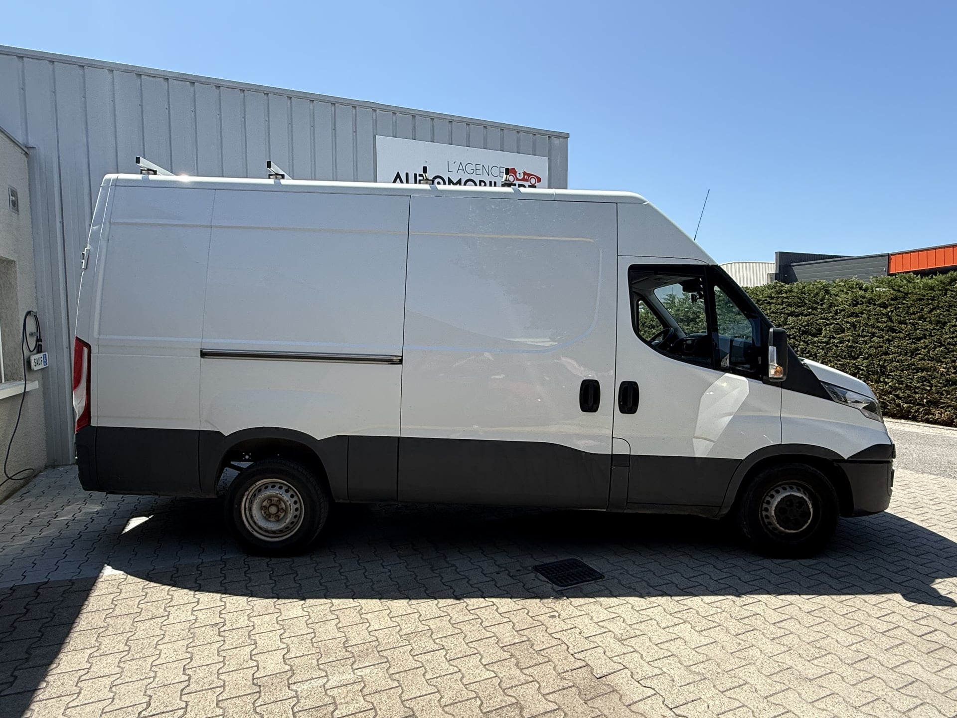 Iveco 35C16 DAILY 160 cv — 2