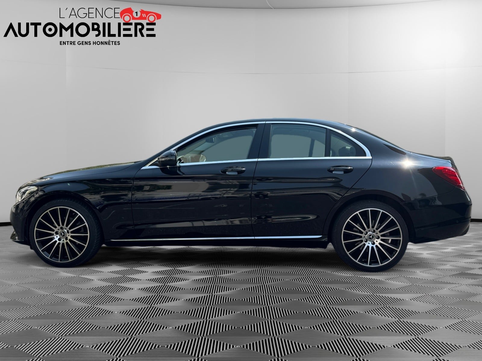 Mercedes-Benz Classe C 220d Sport-Line 4Matic 9G-Tronic Plus / mercedes - benz — 2