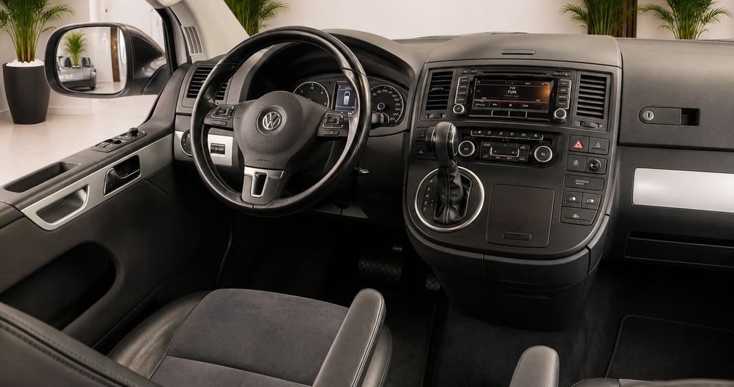Volkswagen T5 MULTIVAN EDITION 25TH 2.0 TDI 180CV BVM6 CAMPEUR — 10