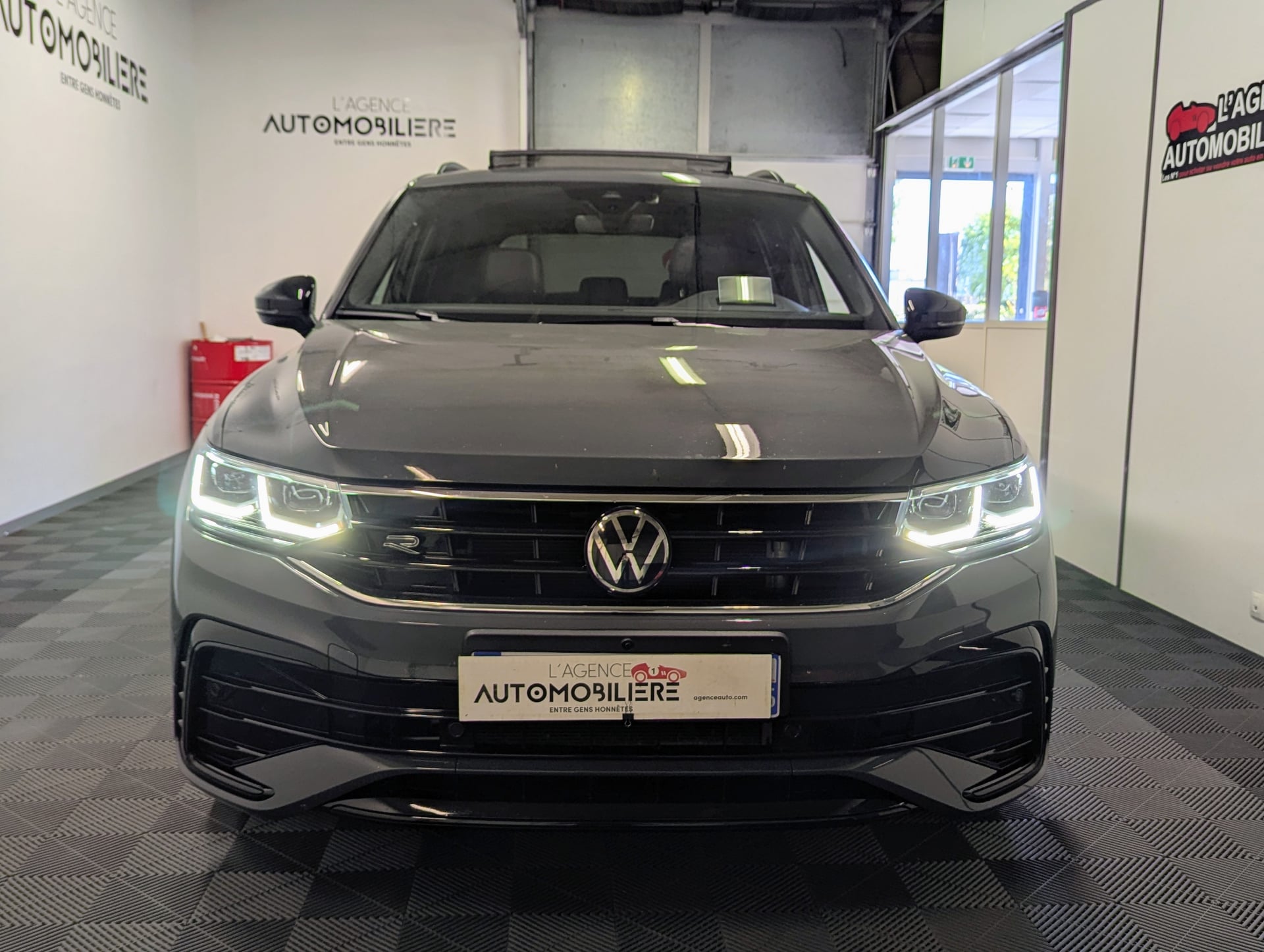Volkswagen Tiguan II (2) 1.4 EHYBRID 245CV R-LINE EXCLUSIVE DSG6 — 2