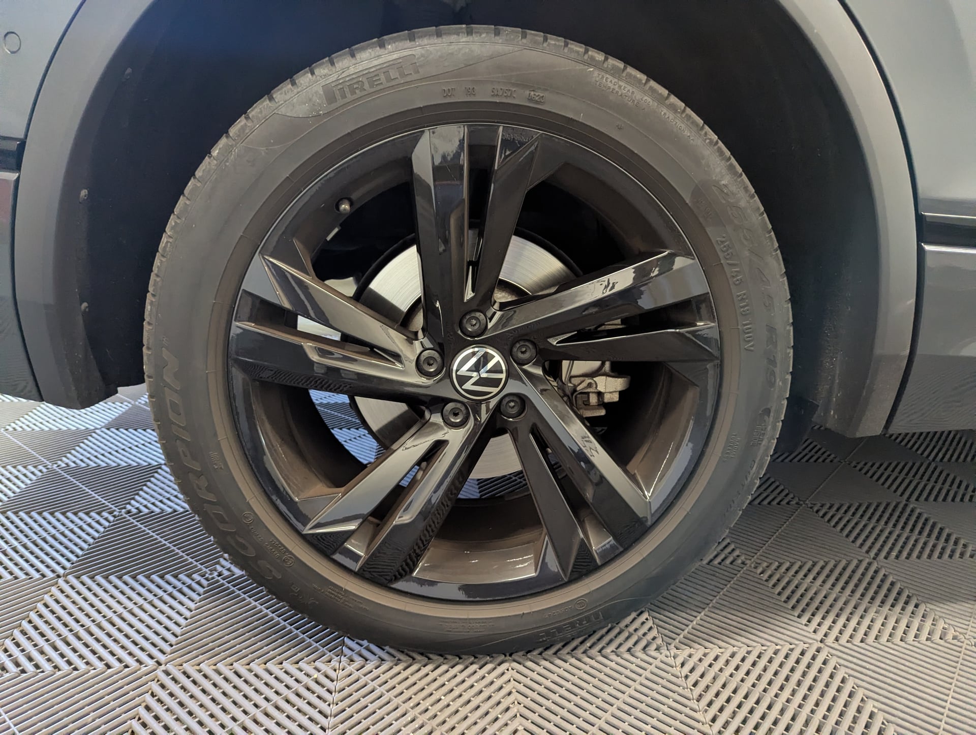 Volkswagen Tiguan II (2) 1.4 EHYBRID 245CV R-LINE EXCLUSIVE DSG6 — 36
