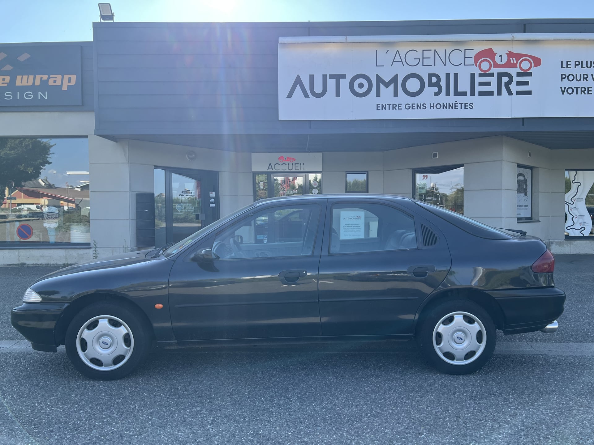 Ford Mondeo 1.8 16V 115CH — 2