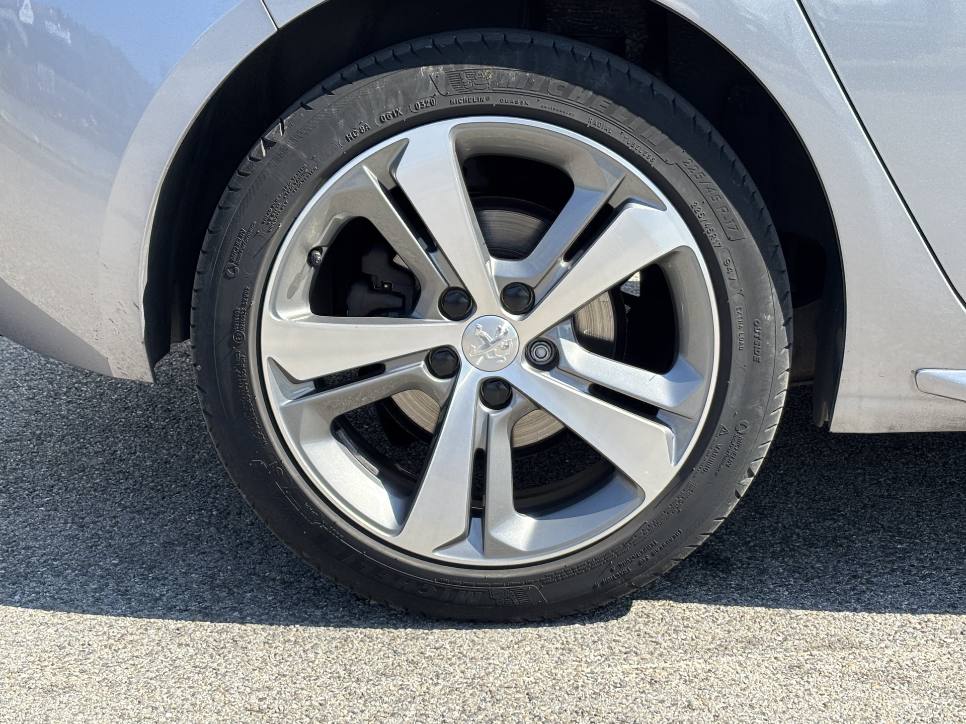 Peugeot 308 II Phase 2 1.5 Blue Hdi 130 ch GT LINE BVM6 — 30
