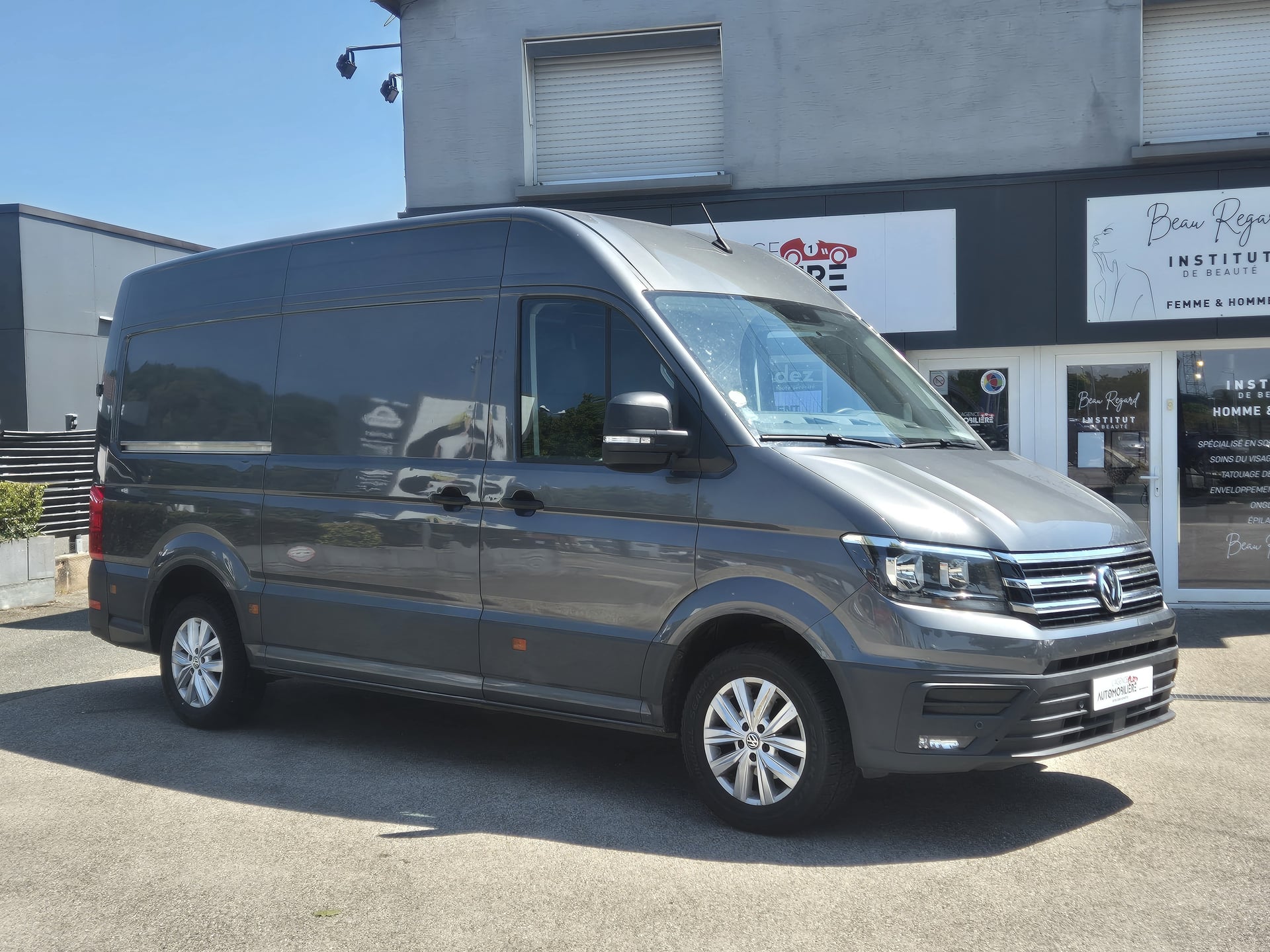 Volkswagen Crafter II 35 2.0 BiTDI 177 Boîte auto L3 H3 — 2
