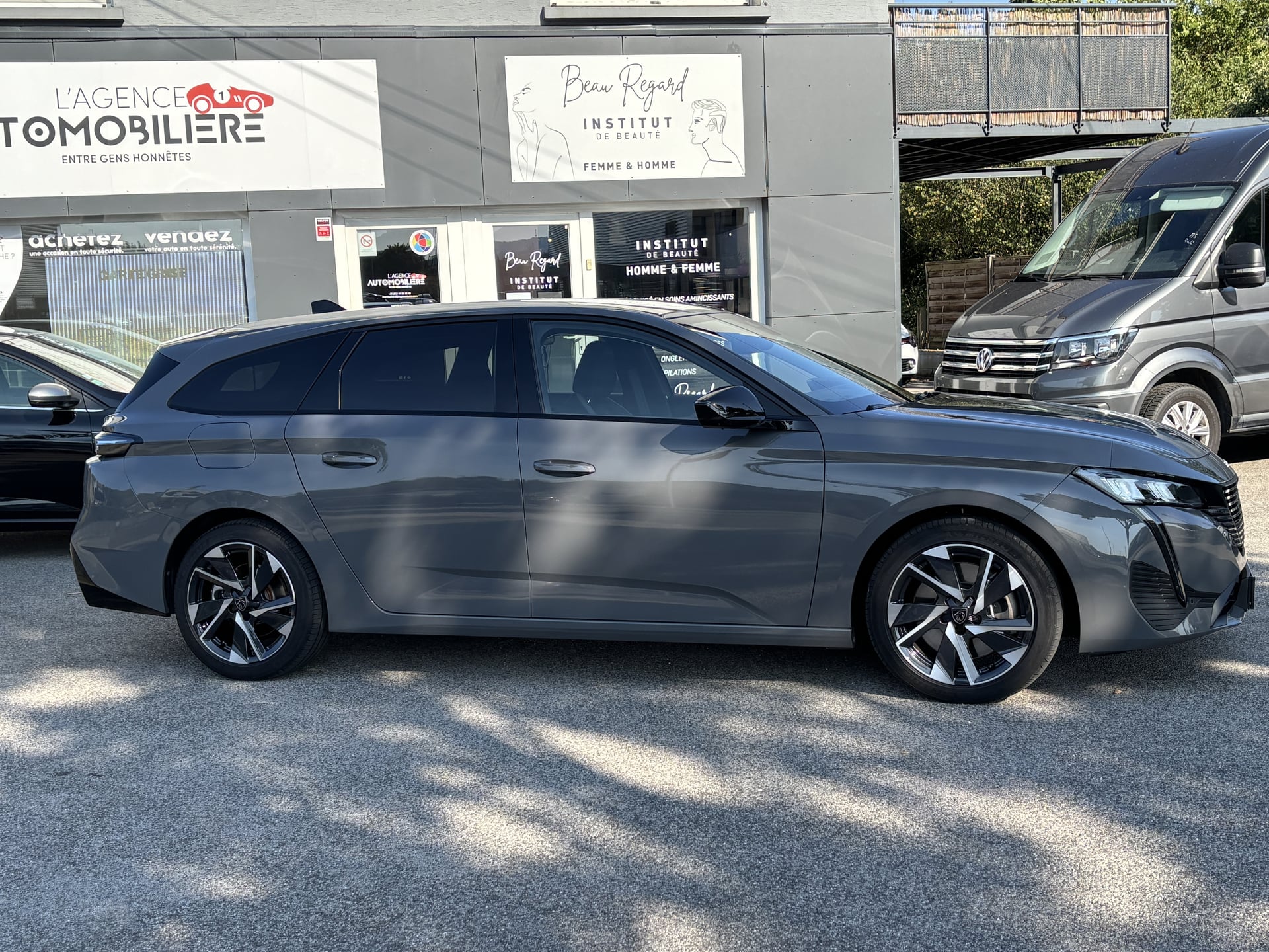 Peugeot 308 SW 1.6 Plug in Hybrid 180 ch ALLURE e- EAT8 - Garantie 02/2027 — 2