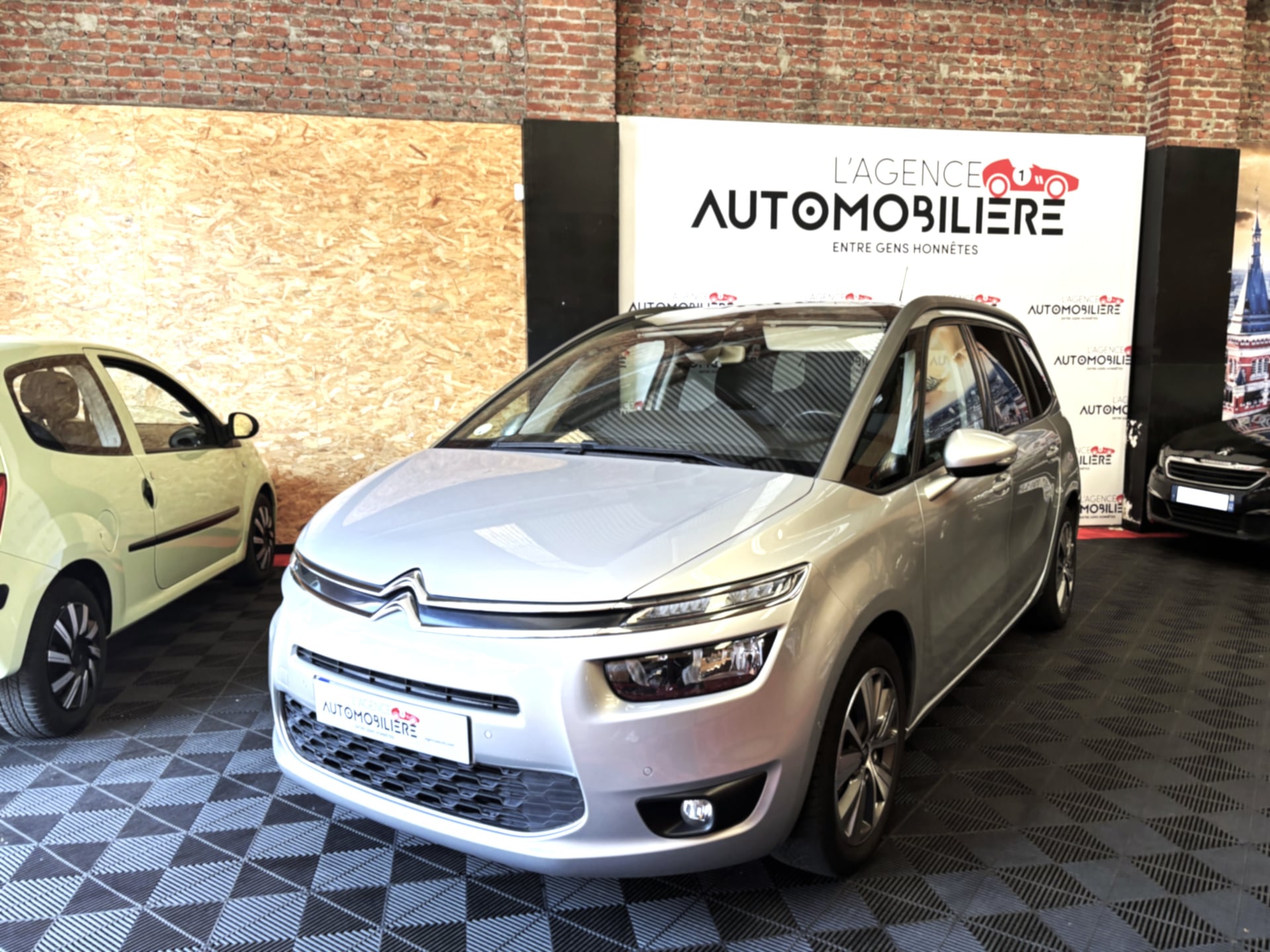 Citroen Grand C4 Picasso BlueHDi 120ch Exclusive S&S — 1