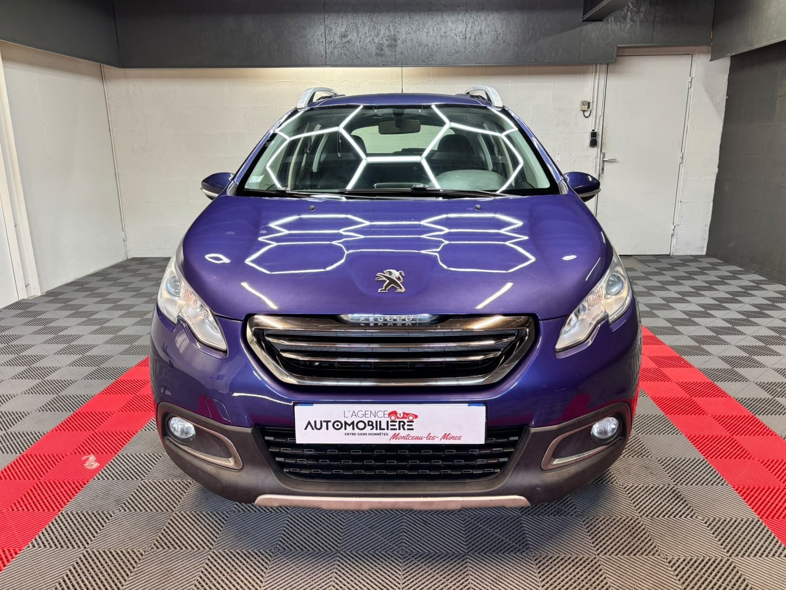 Peugeot 2008 1.6 eHdi 92 ETG6 - garantie 12 mois — 2