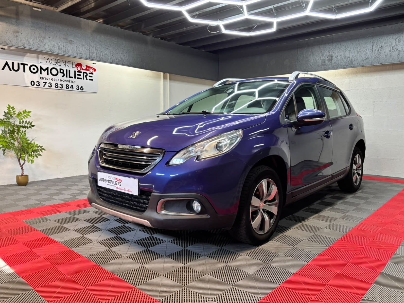 Peugeot 2008 1.6 eHdi 92 ETG6 - garantie 12 mois