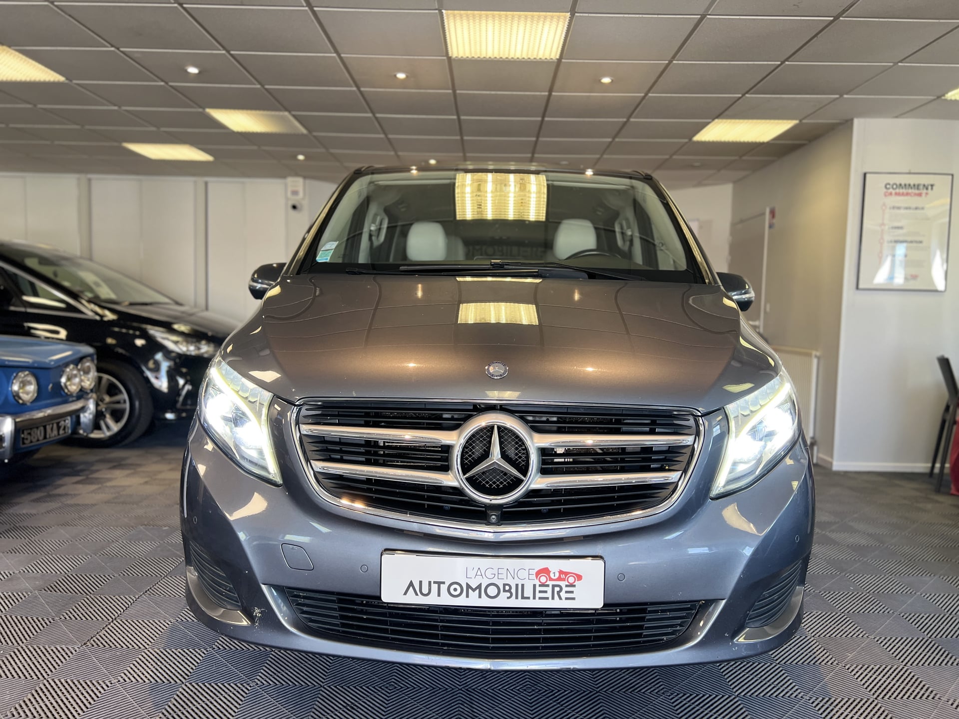 Mercedes-Benz Classe V 220 2.2 CDI 16V 7G-TRONIC 163 cv Cuir Caméra 360 Phare automatique Hayon électrique — 25