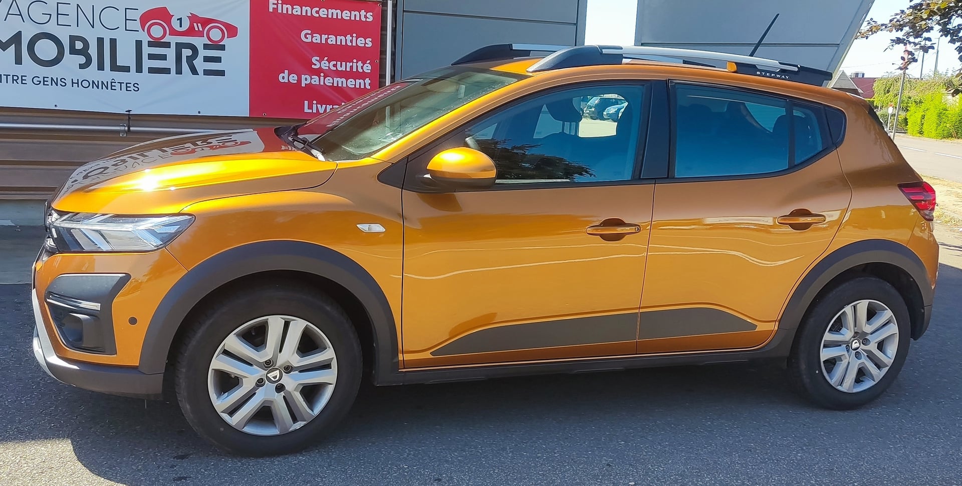 Dacia Sandero STEPWAY CONFORT-1ére main