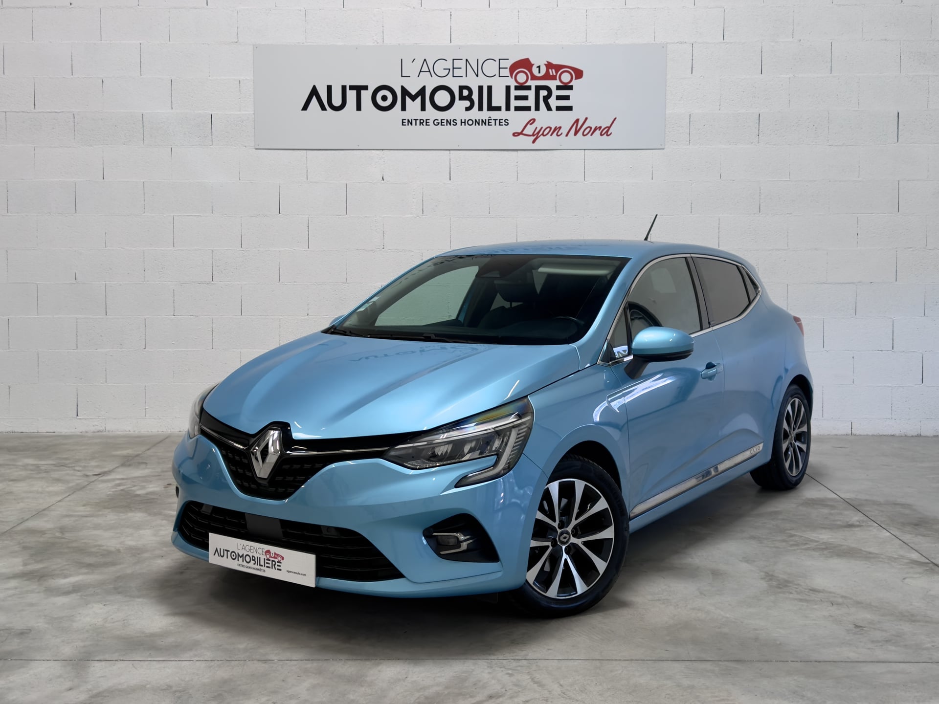 Renault Clio 5 E-Tech 140 Intens EDC – Française Caméra Full LED Carplay Keyless