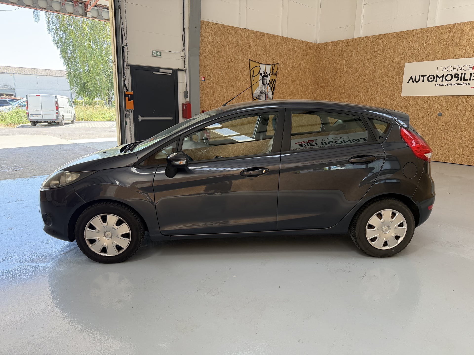 Ford Fiesta 1.4 TDCI 68CH AMBIENTE 5P — 2
