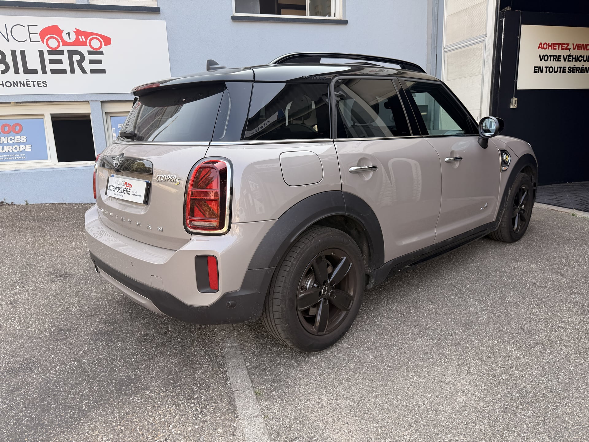 Mini Countryman 1.5i COOPER SE ALL4 220 ch NORTHWOOD 125 + 95 ch Caméra de recul - Sièges électriques - Carplay - Hayon électrique — 2
