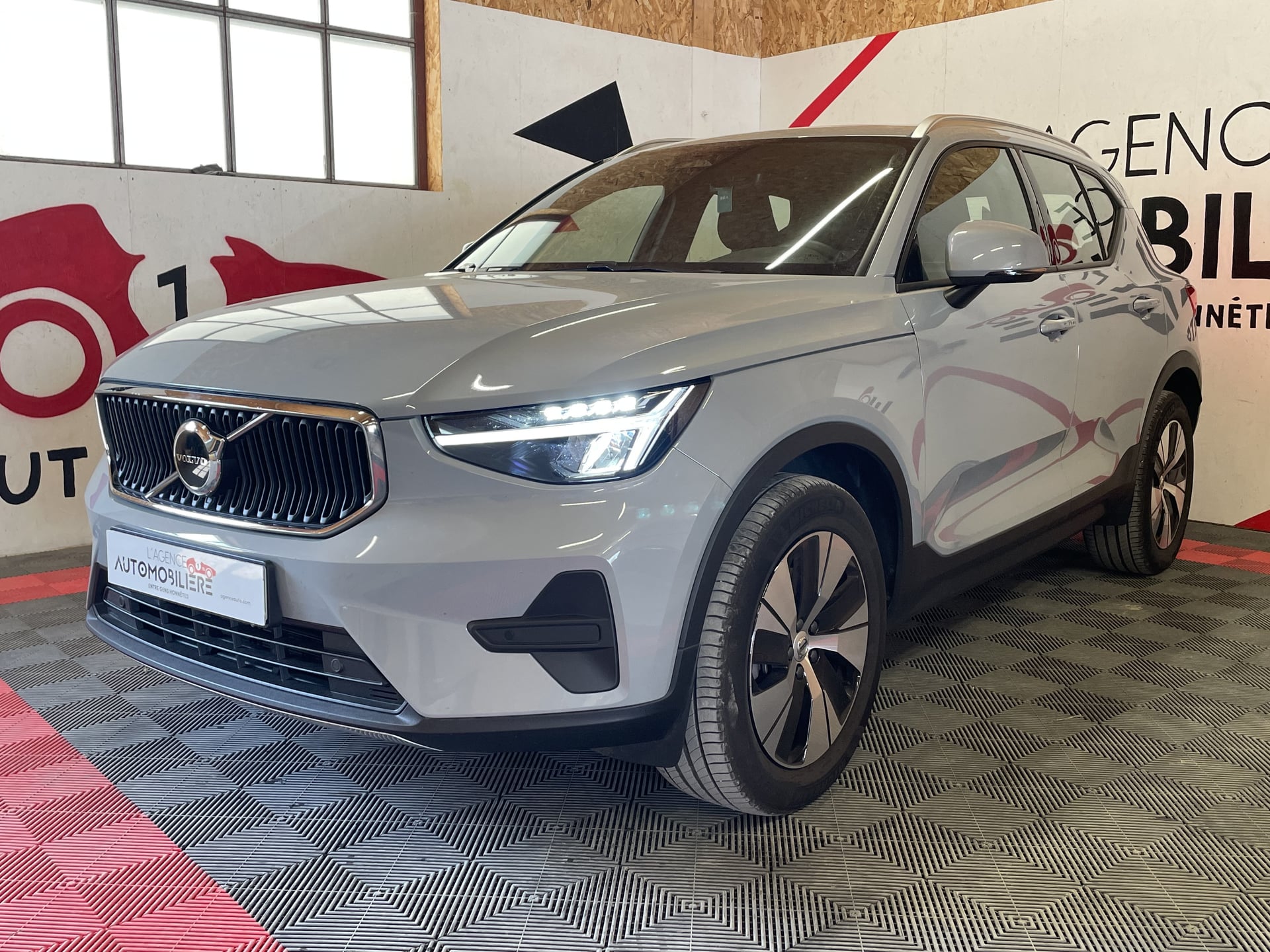 Volvo XC40 2.0 16V Mild-Hybrid DKG7 163 cv Boîte auto — 2