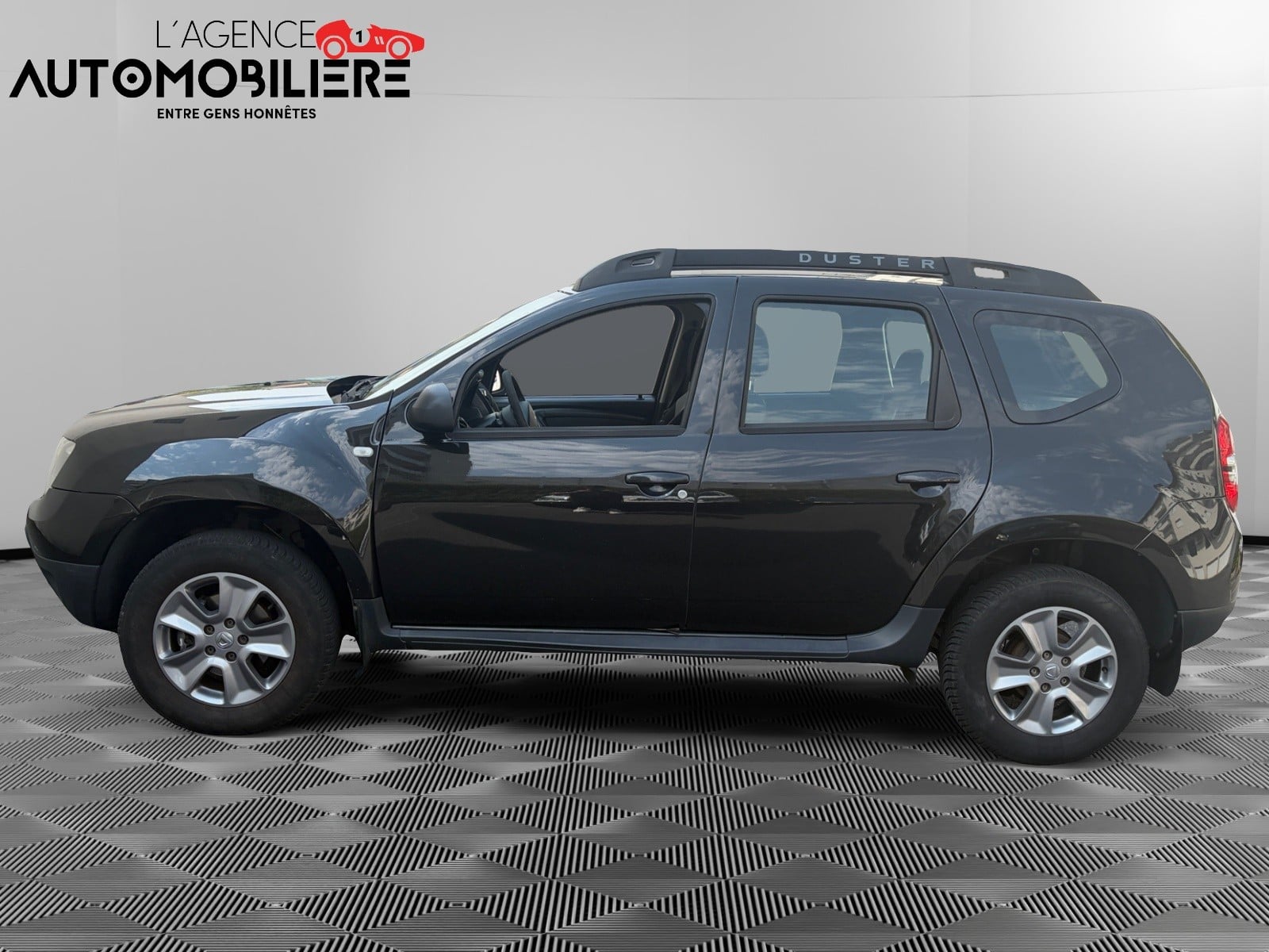 Dacia Duster 4X4 Dci 110 LAUREATE — 25